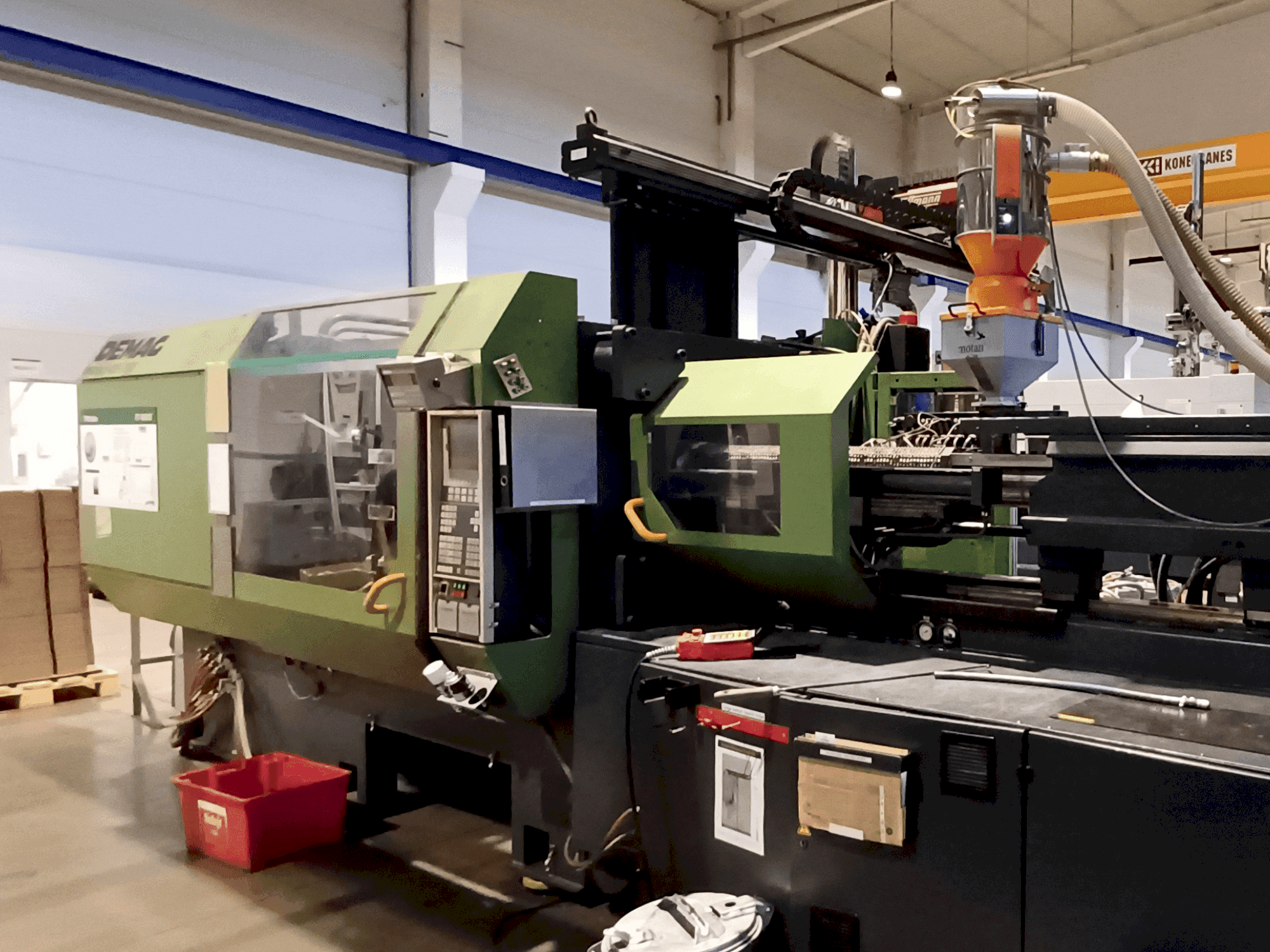 Koneen DEMAG ERGOTECH 4200-2300 etunäkymä