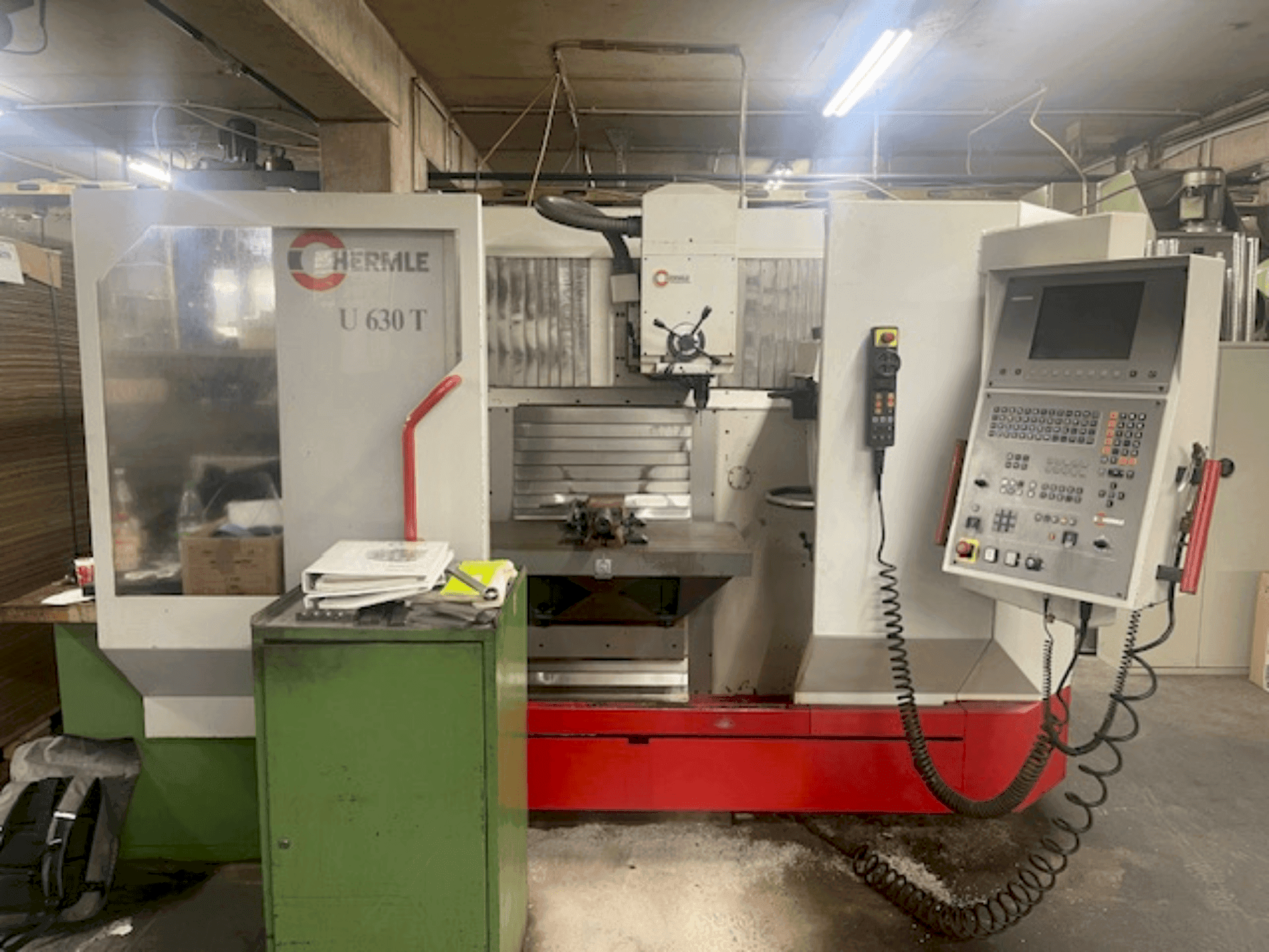 Koneen HERMLE U 630 T etunäkymä