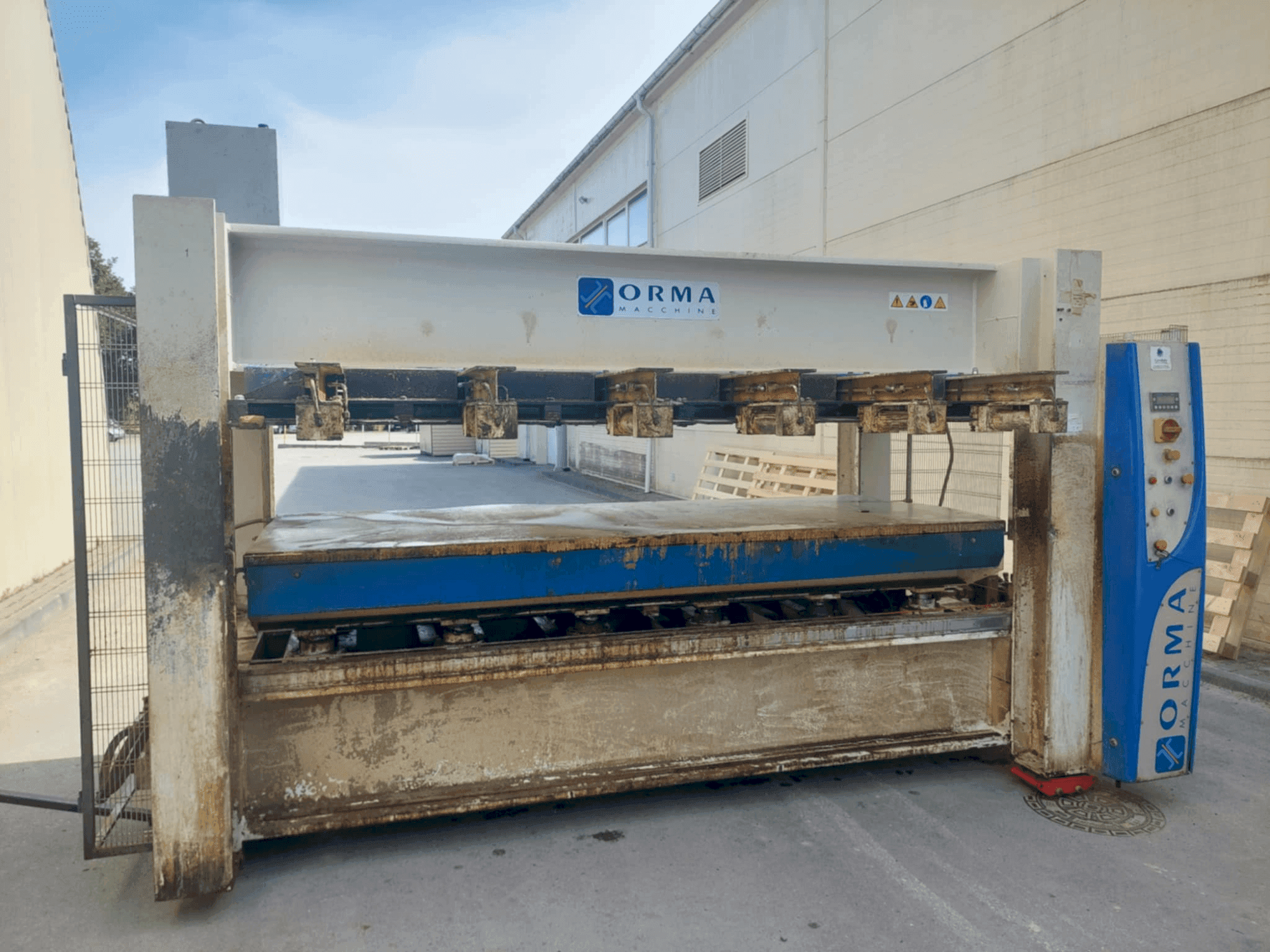 Koneen ORMA NPC/L DIGIT30/13AF-BO etunäkymä