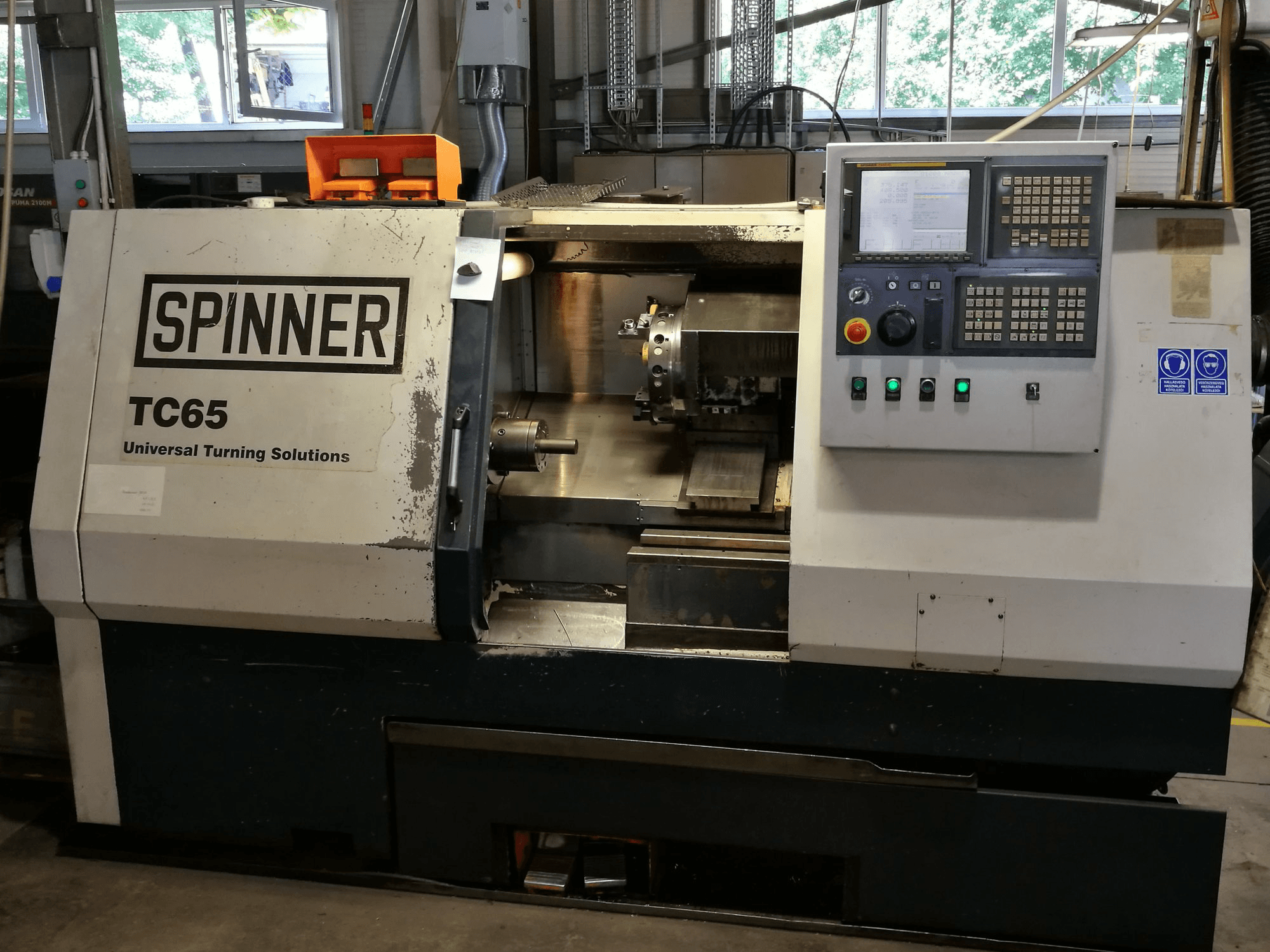 Koneen SPINNER etunäkymä TC 65 MC