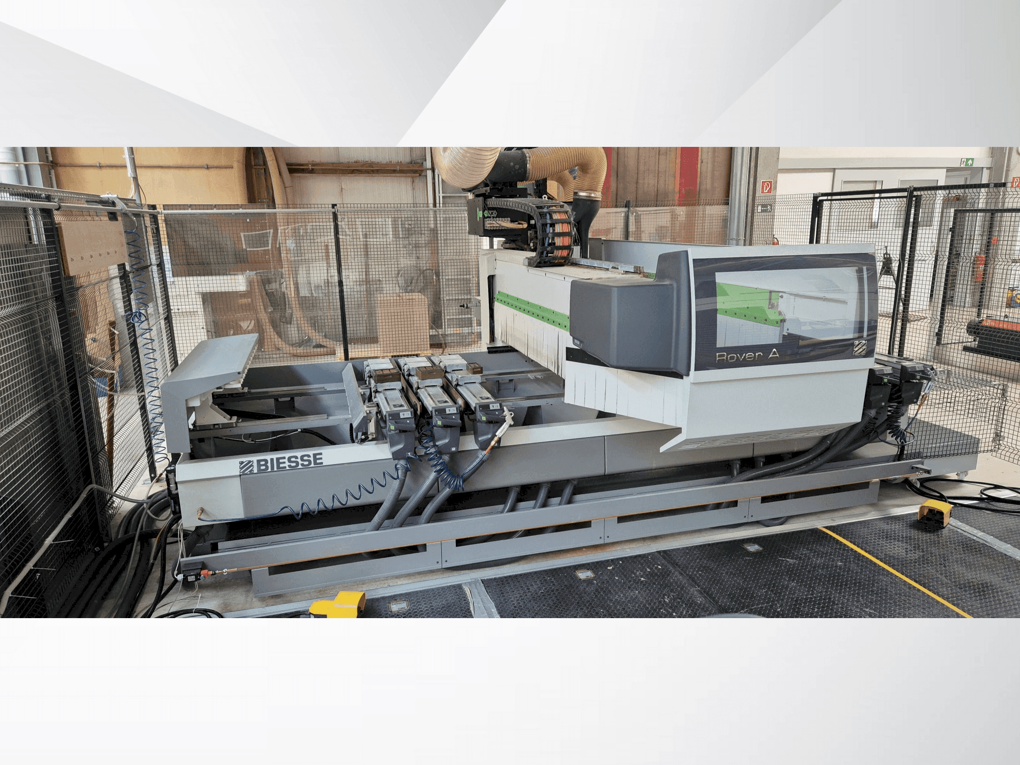 Koneen BIESSE Rover A ATS etunäkymä