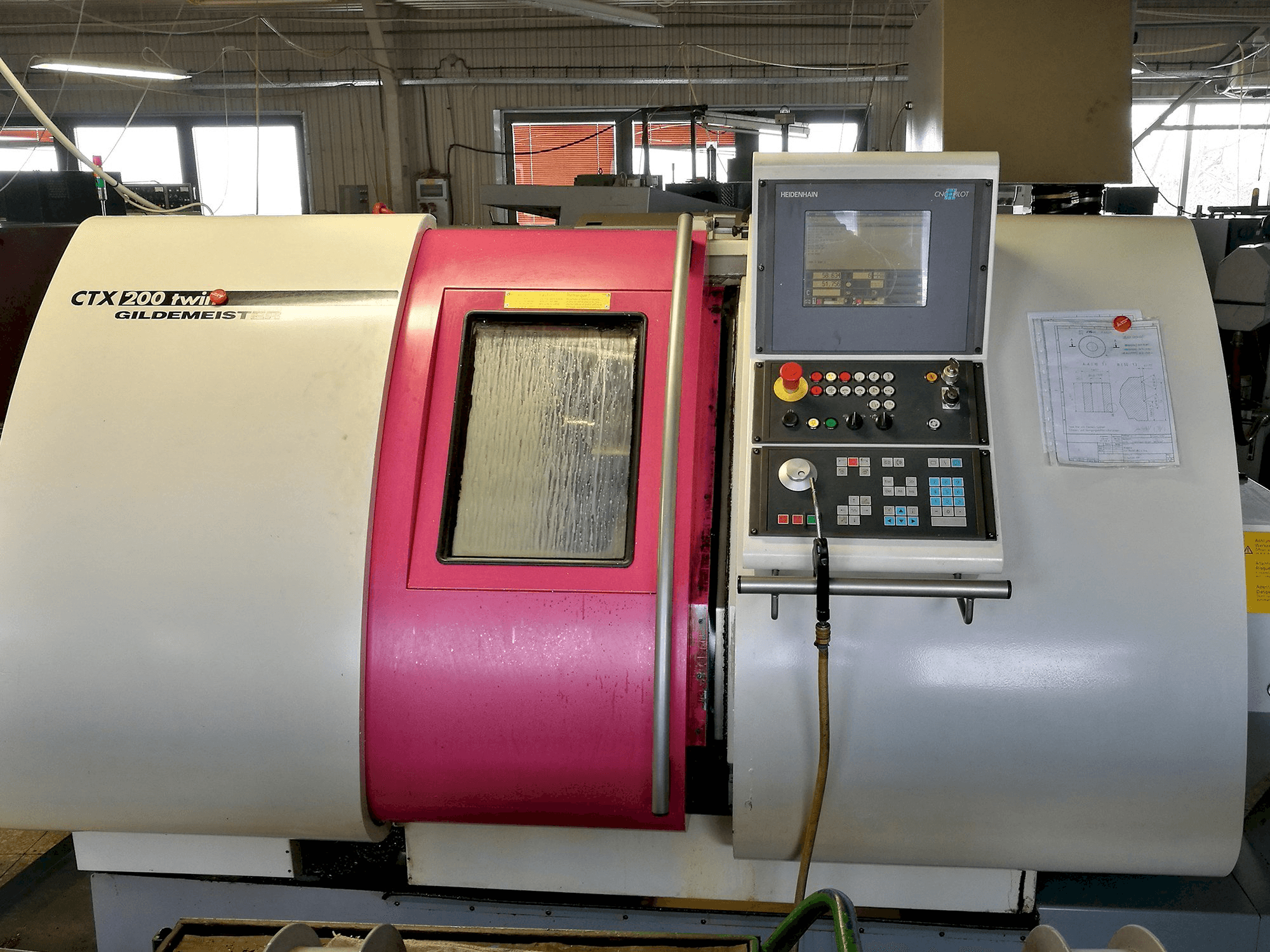 Koneen Gildemeister CTX 200 Twin etunäkymä