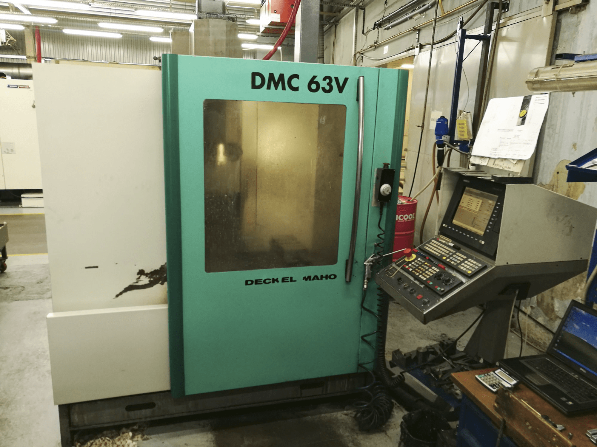 Koneen Deckel Maho Gildemeister etunäkymä DMC 63 V