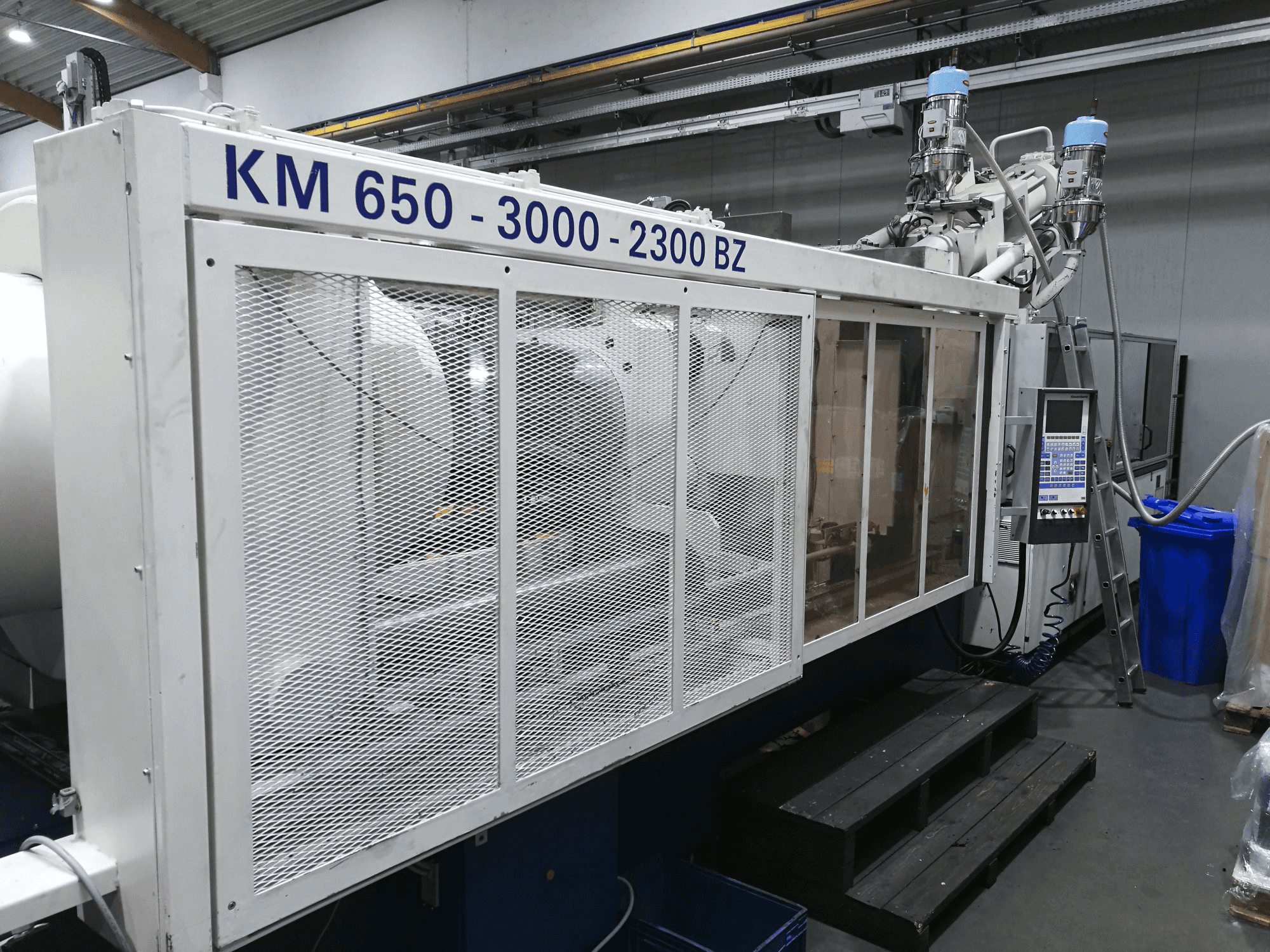 Krauss Maffei 650-3000-2300 BZ Vasen näkymä 1