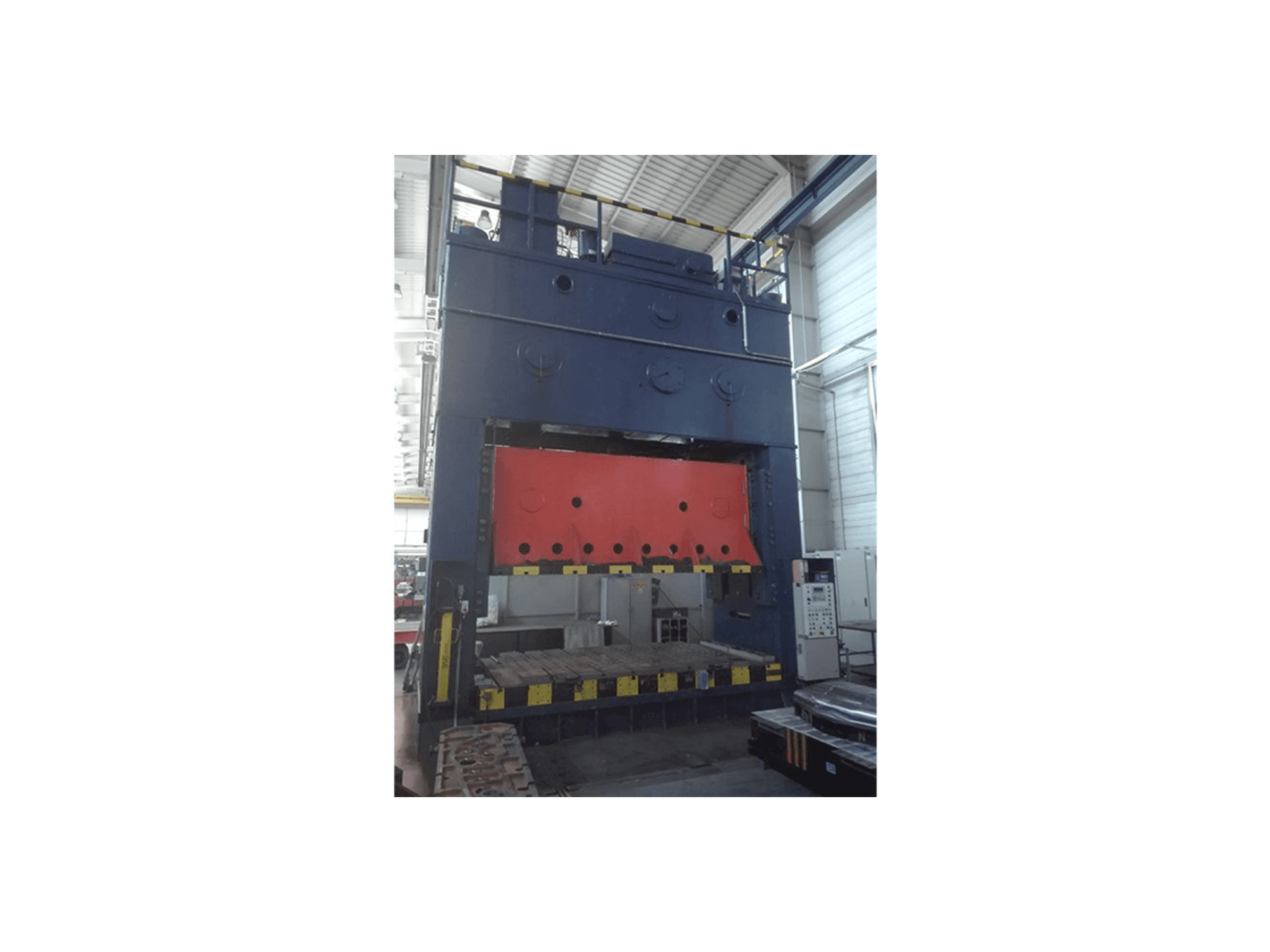 Koneen Erfurt PKZZ 1000/4000 etunäkymä