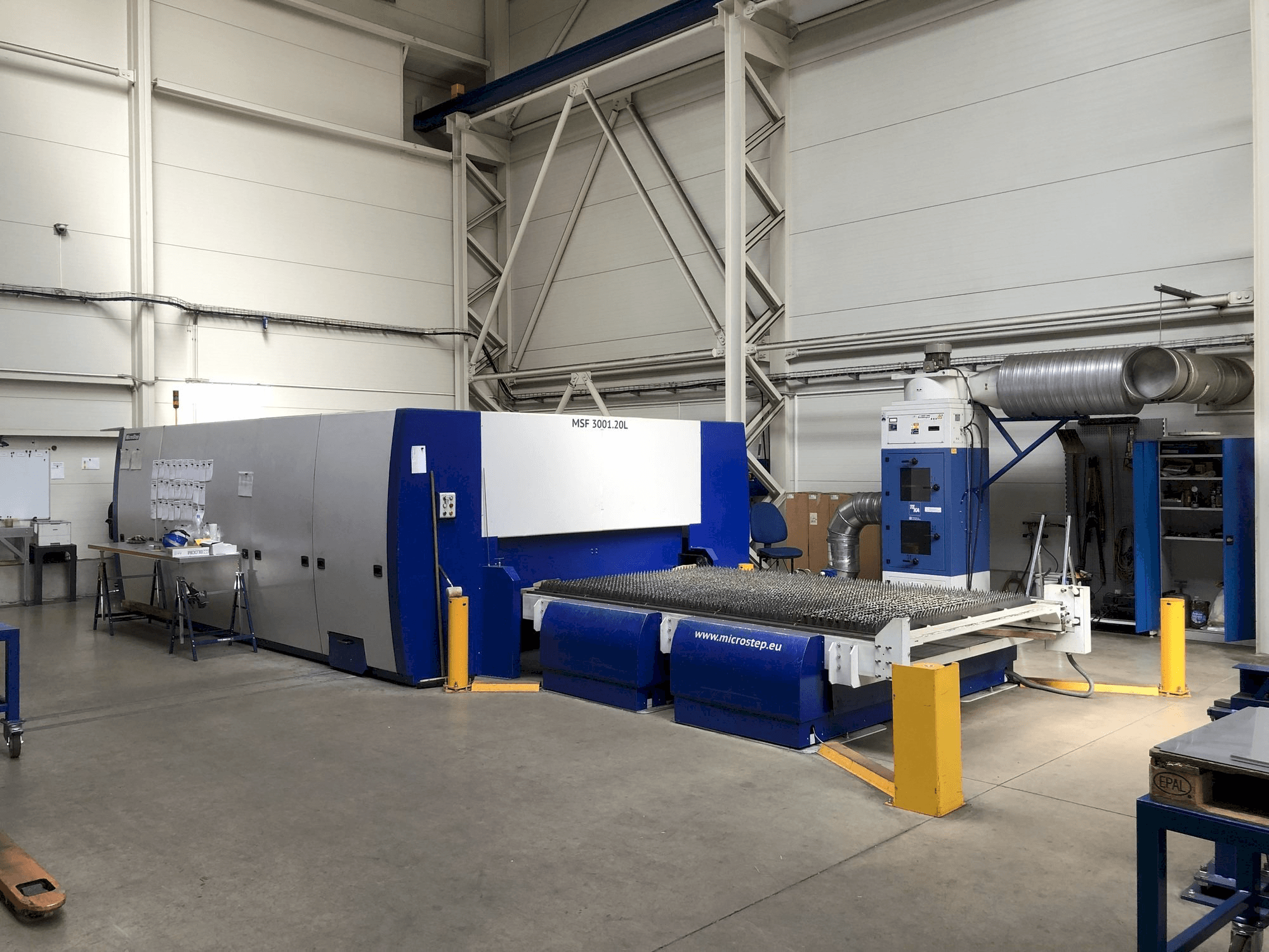 Koneen MicroStep MSF 3001.20L vasemman sivun näkymä