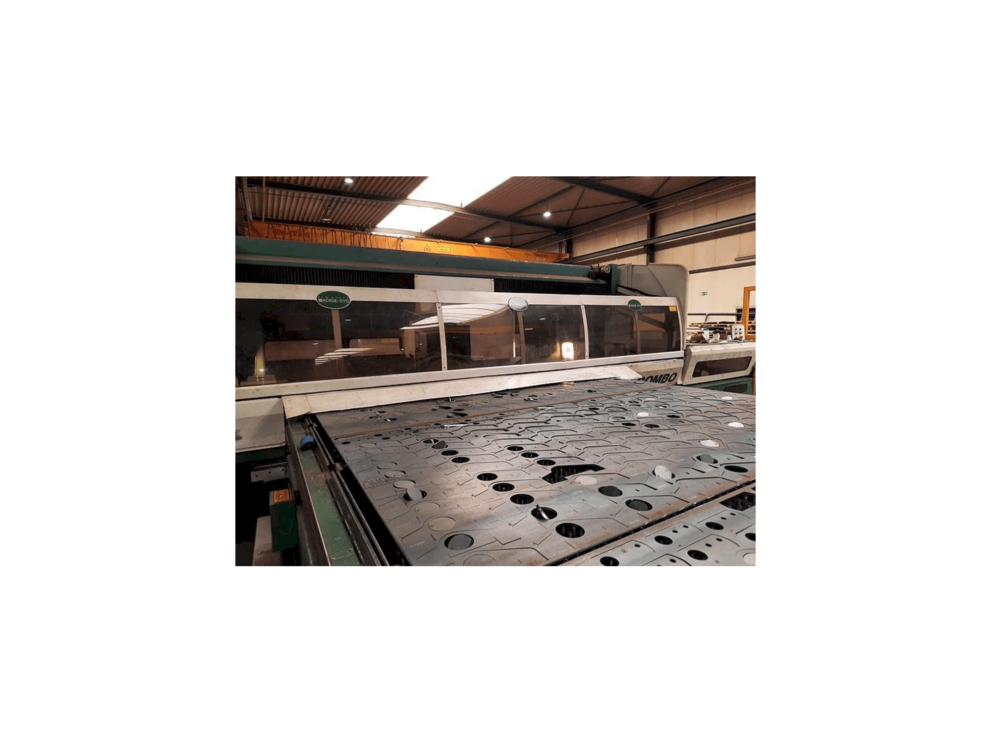 Koneen ADIGE SYS LT COMBO etunäkymä