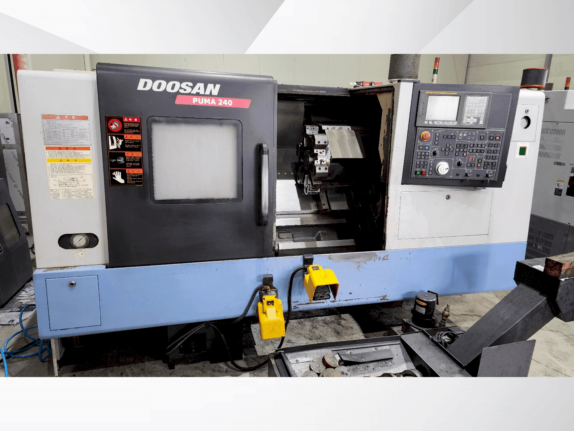 Koneen DOOSAN PUMA 240B etunäkymä