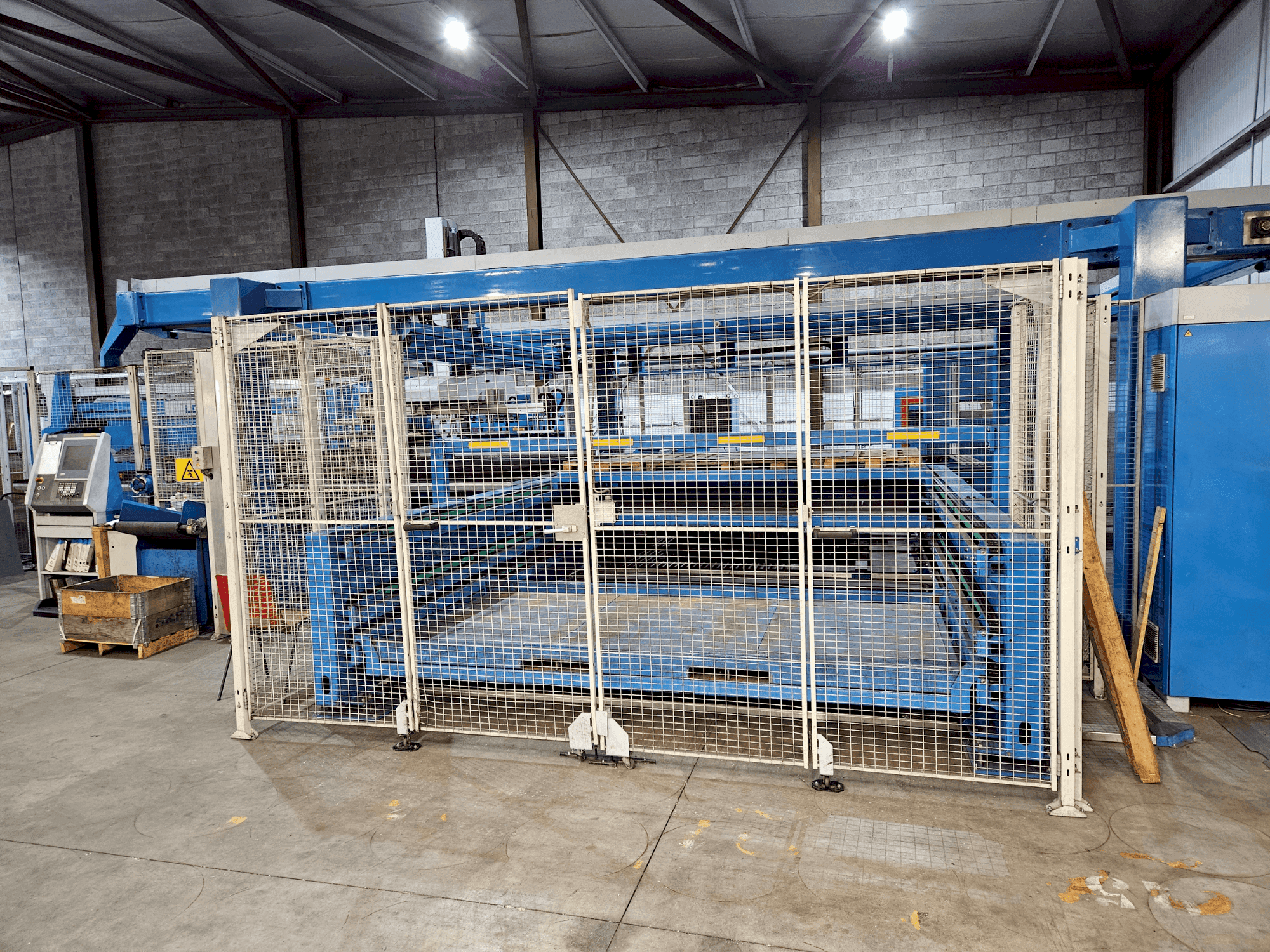 Koneen Finn-Power LSR6/LC6 etunäkymä