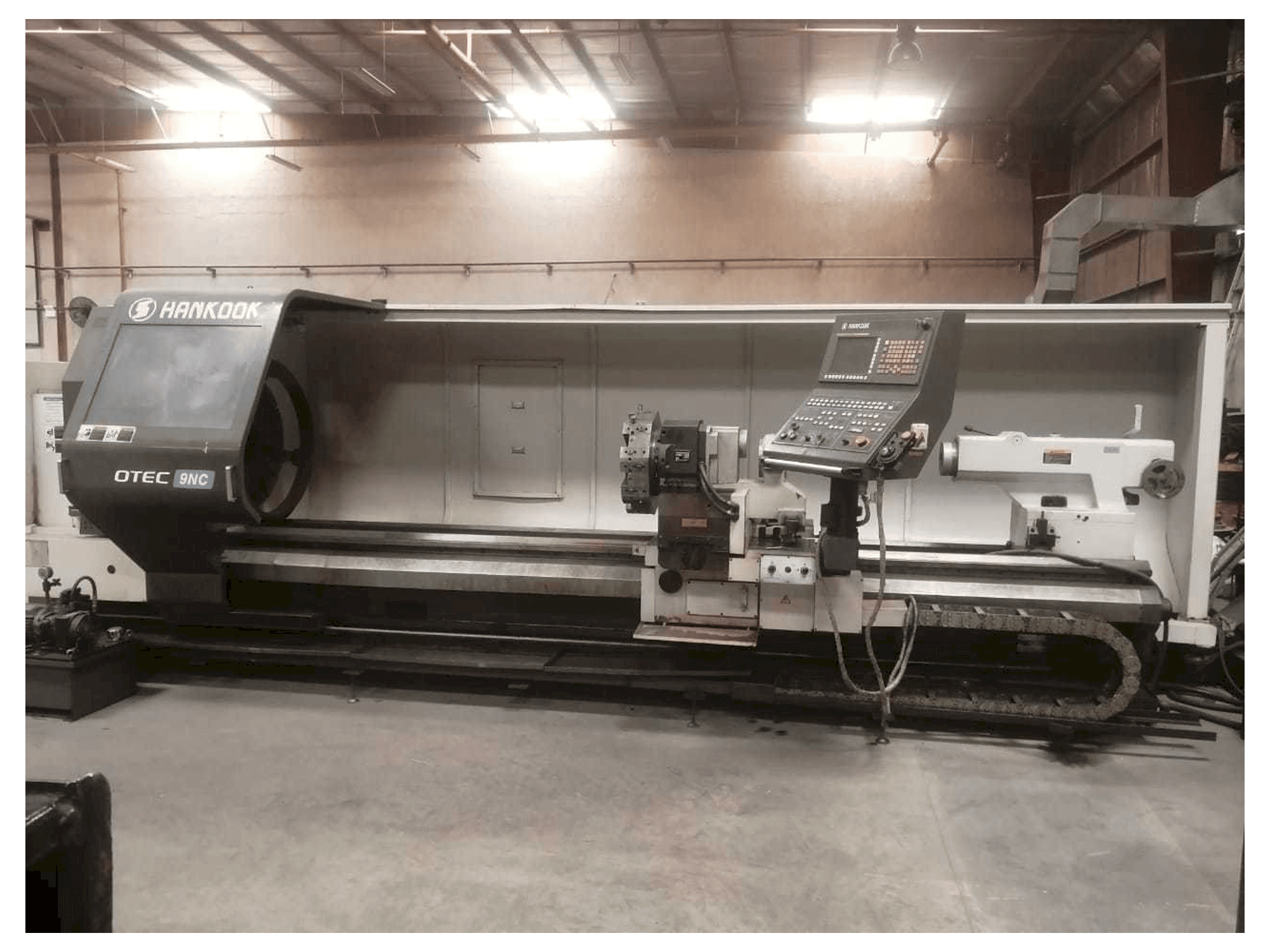 Koneen HANKOOK PROTEC-9NC etunäkymä