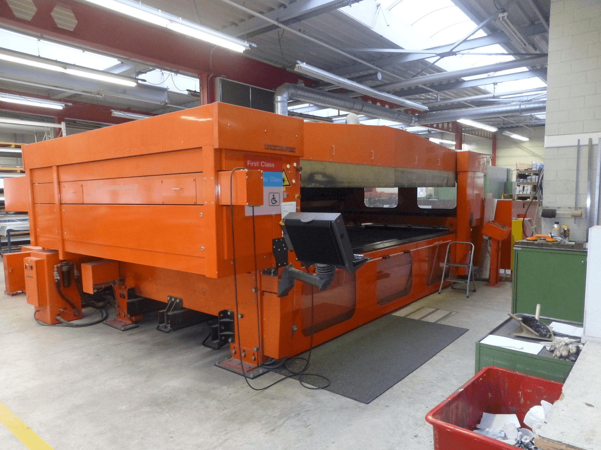 Koneen Bystronic BYSTAR 4020 etunäkymä