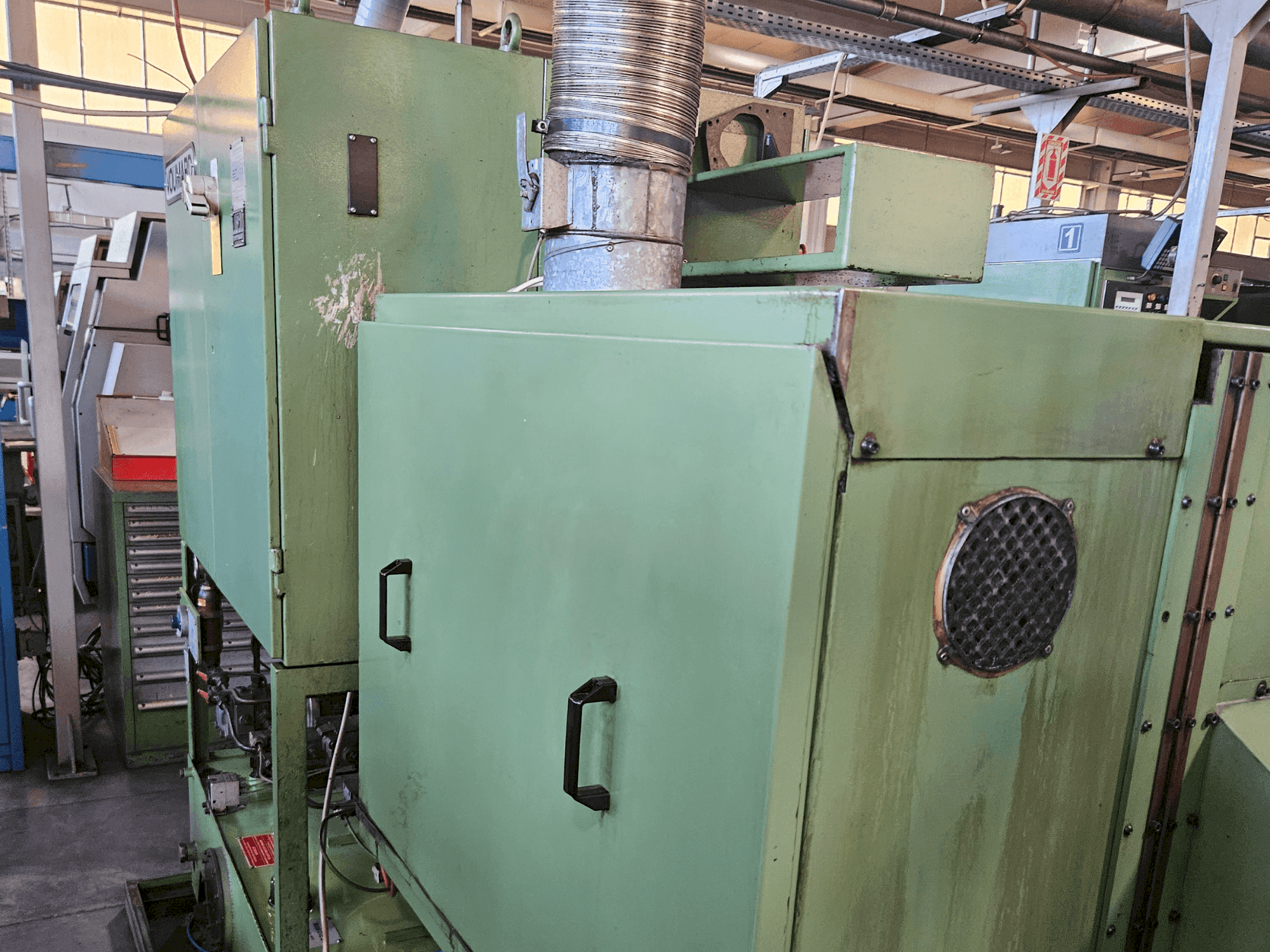 Koneen VOUMARD 203 C 31 etunäkymä