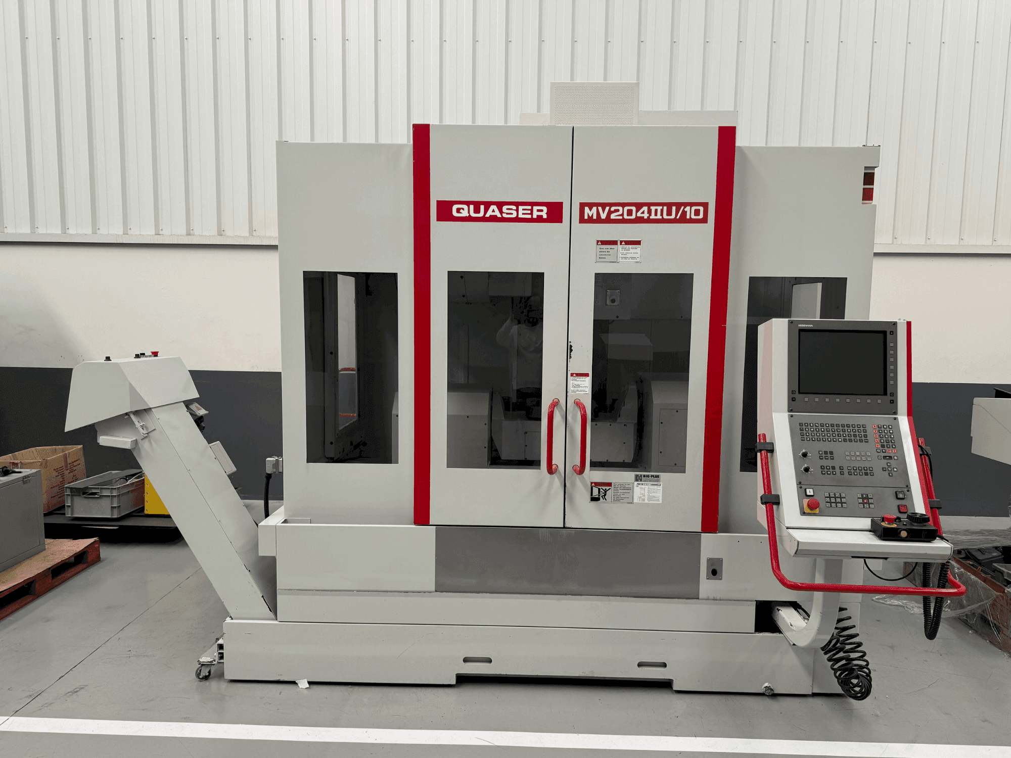 Koneen Quaser MV 204 IIU/10 etunäkymä
