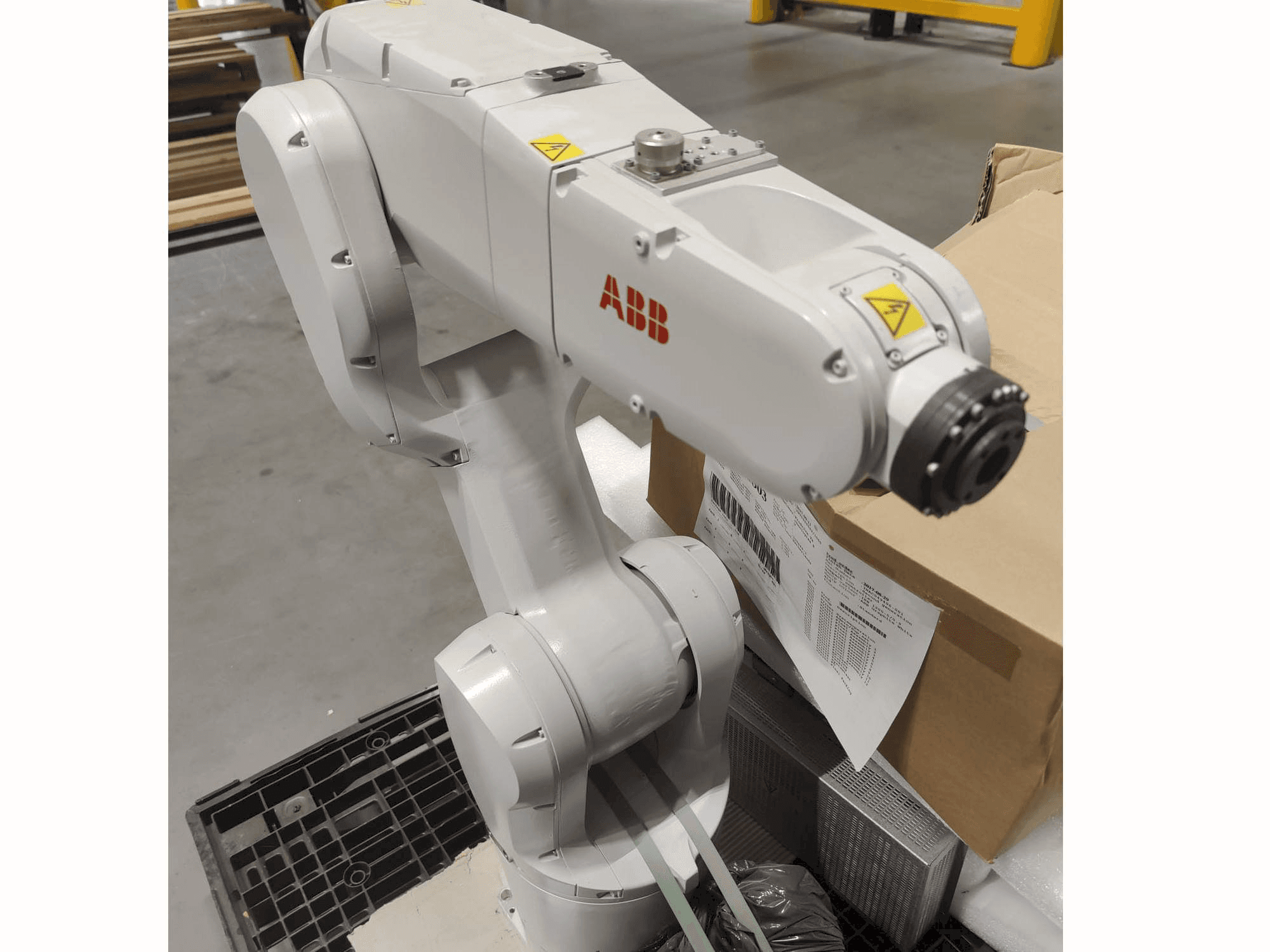 Koneen ABB IRB1200 etunäkymä