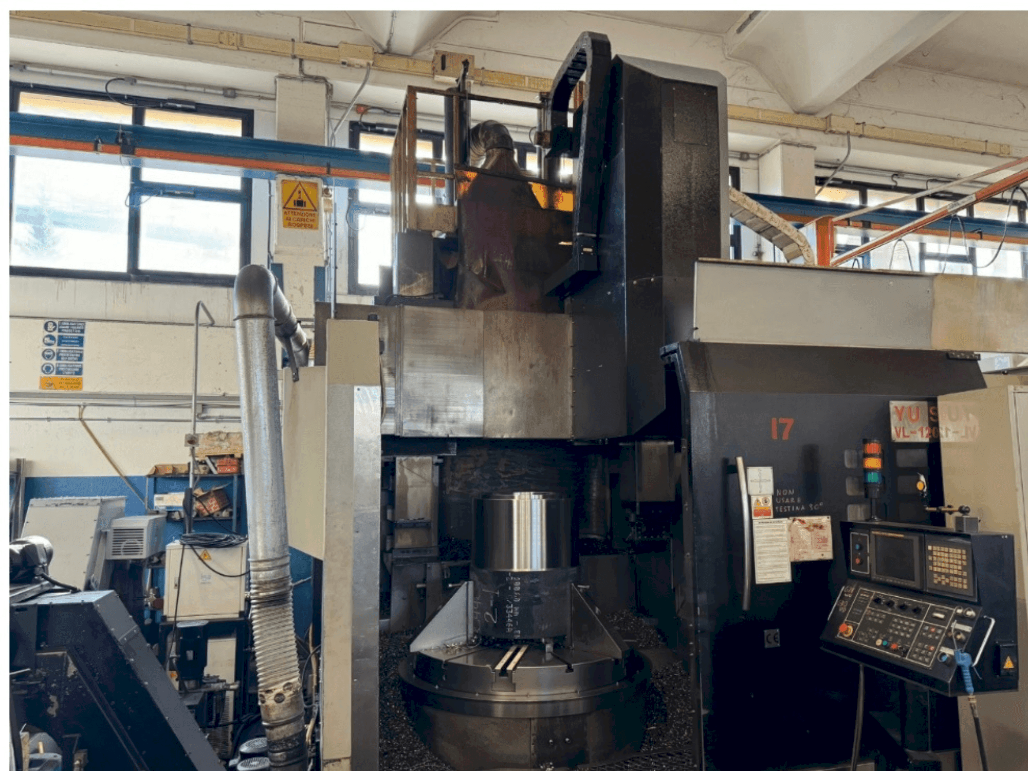 Koneen YU SHINE YS-VL-1200 ATC+C etunäkymä