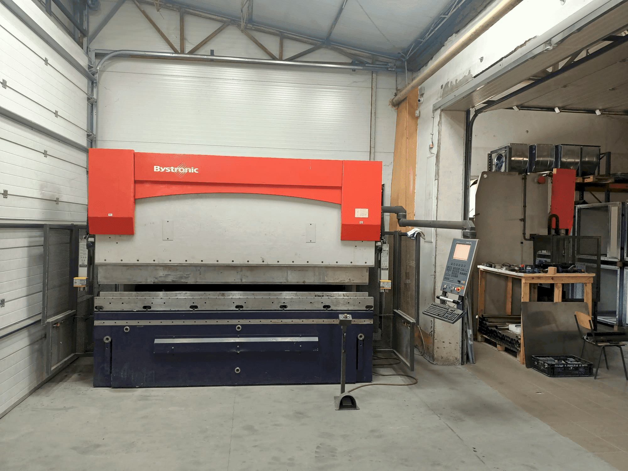 Koneen Bystronic PR100x3100 etunäkymä