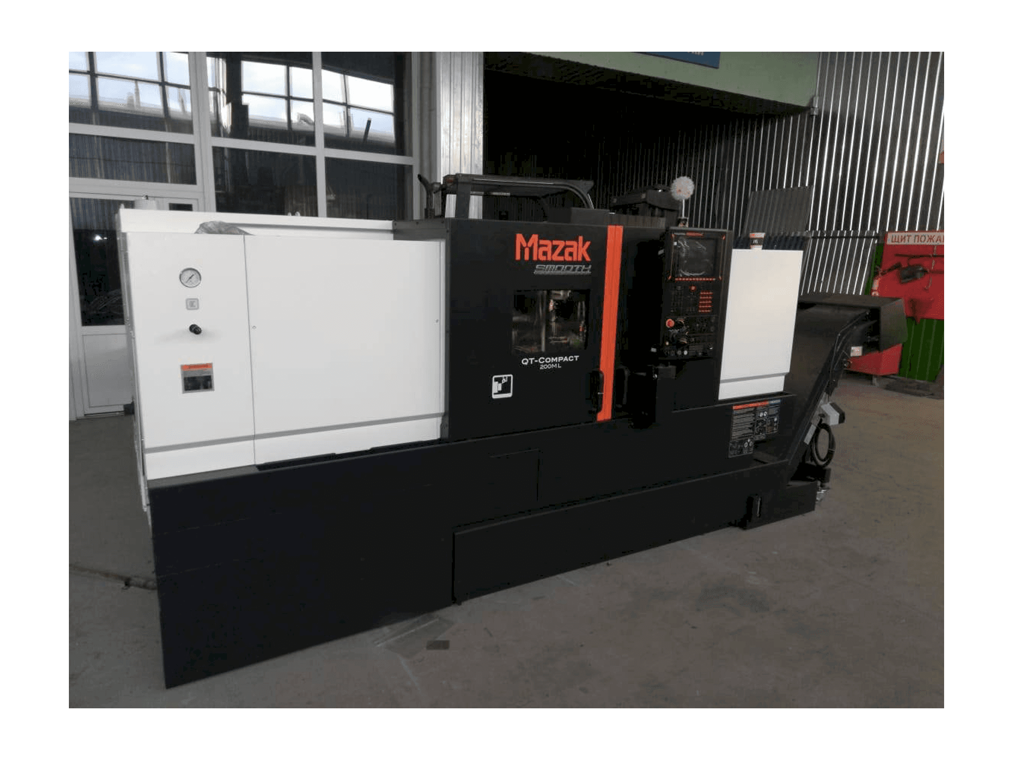Koneen Mazak QT- COMPACT 200ML etunäkymä