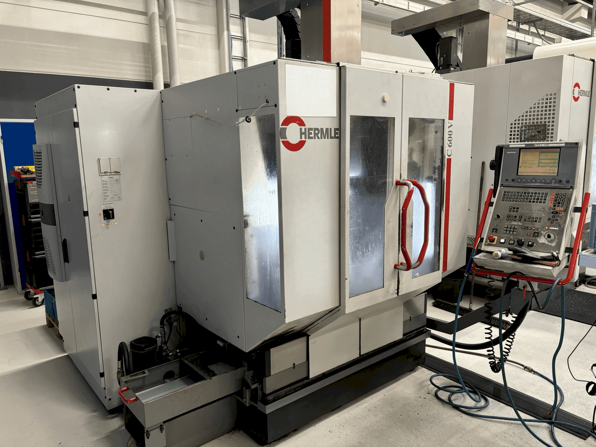 Koneen HERMLE C 600 V etunäkymä