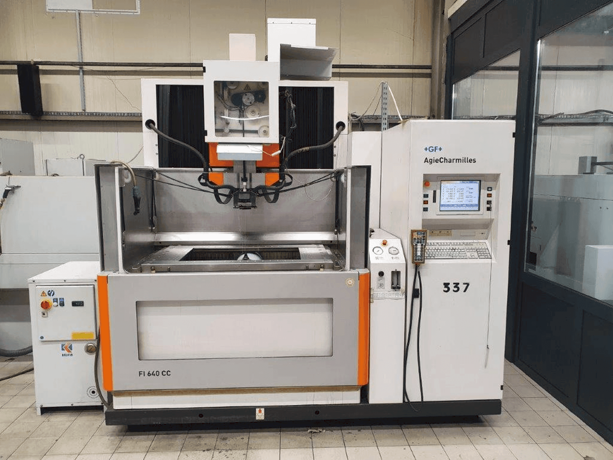 Koneen AgieCharmilles FI 640 CC etunäkymä