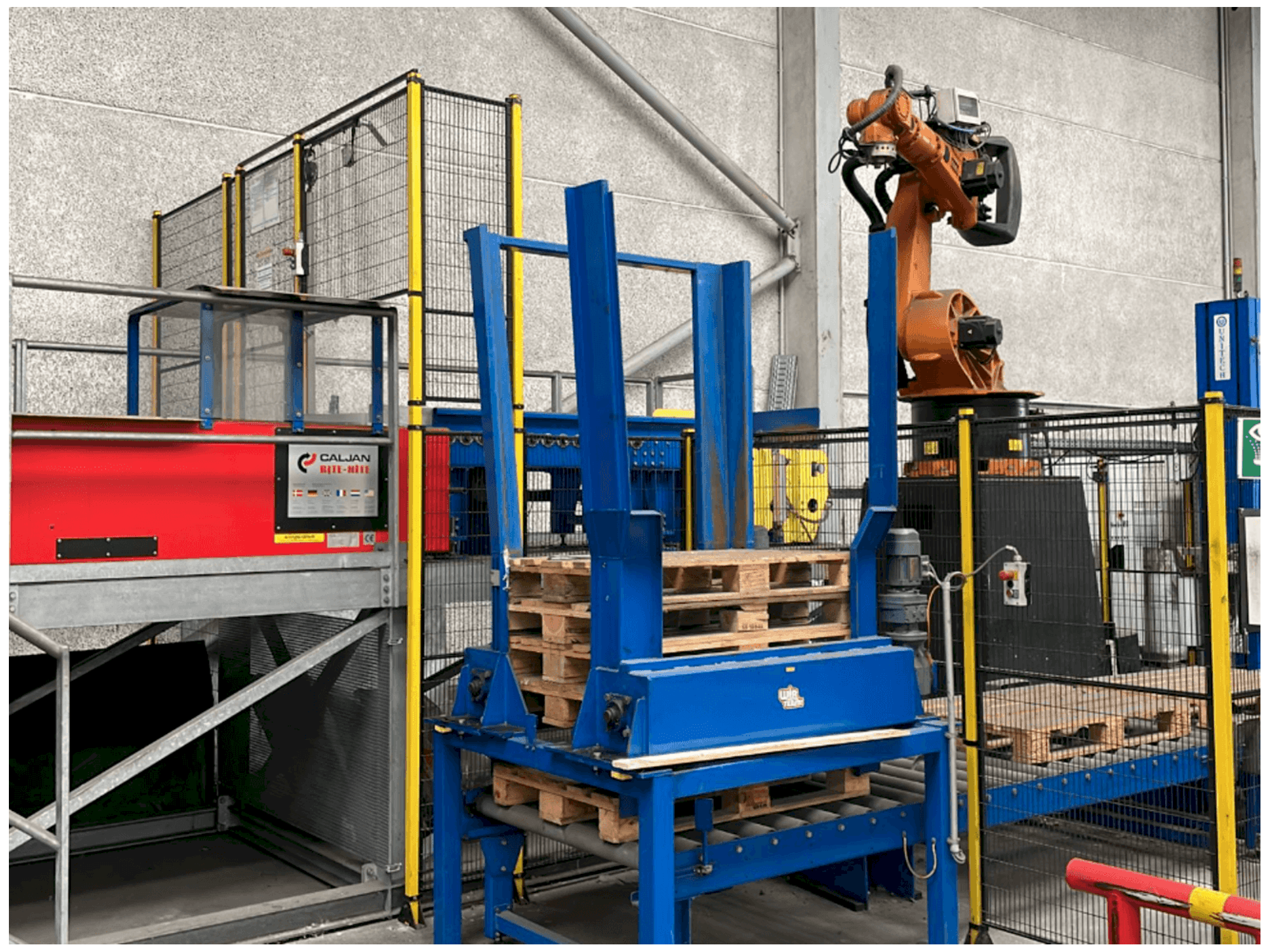 Koneen KUKA 600260060 etunäkymä