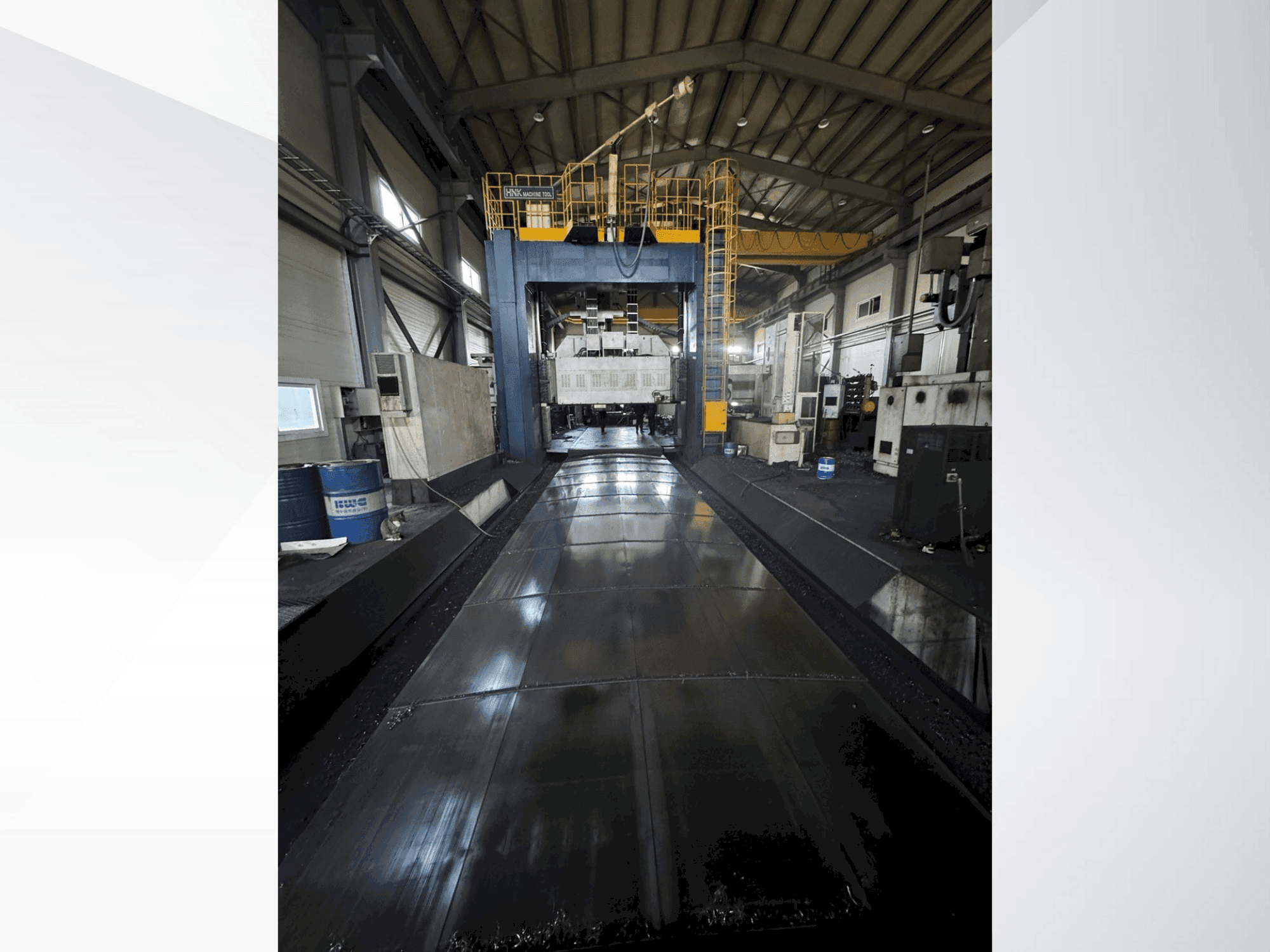 Koneen HNK HPM 30M etunäkymä