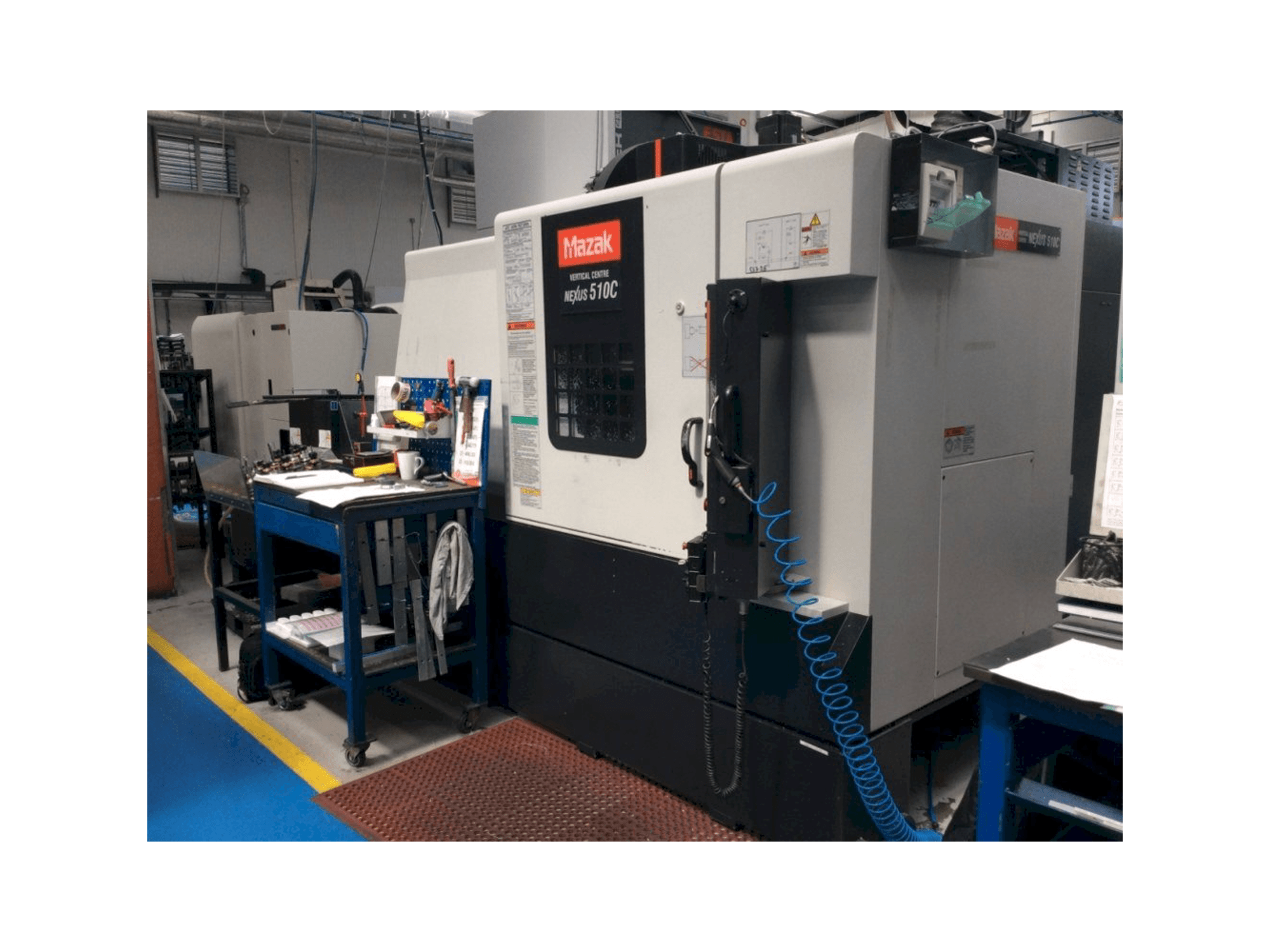 Koneen Mazak Nexus VCN 510C etunäkymä