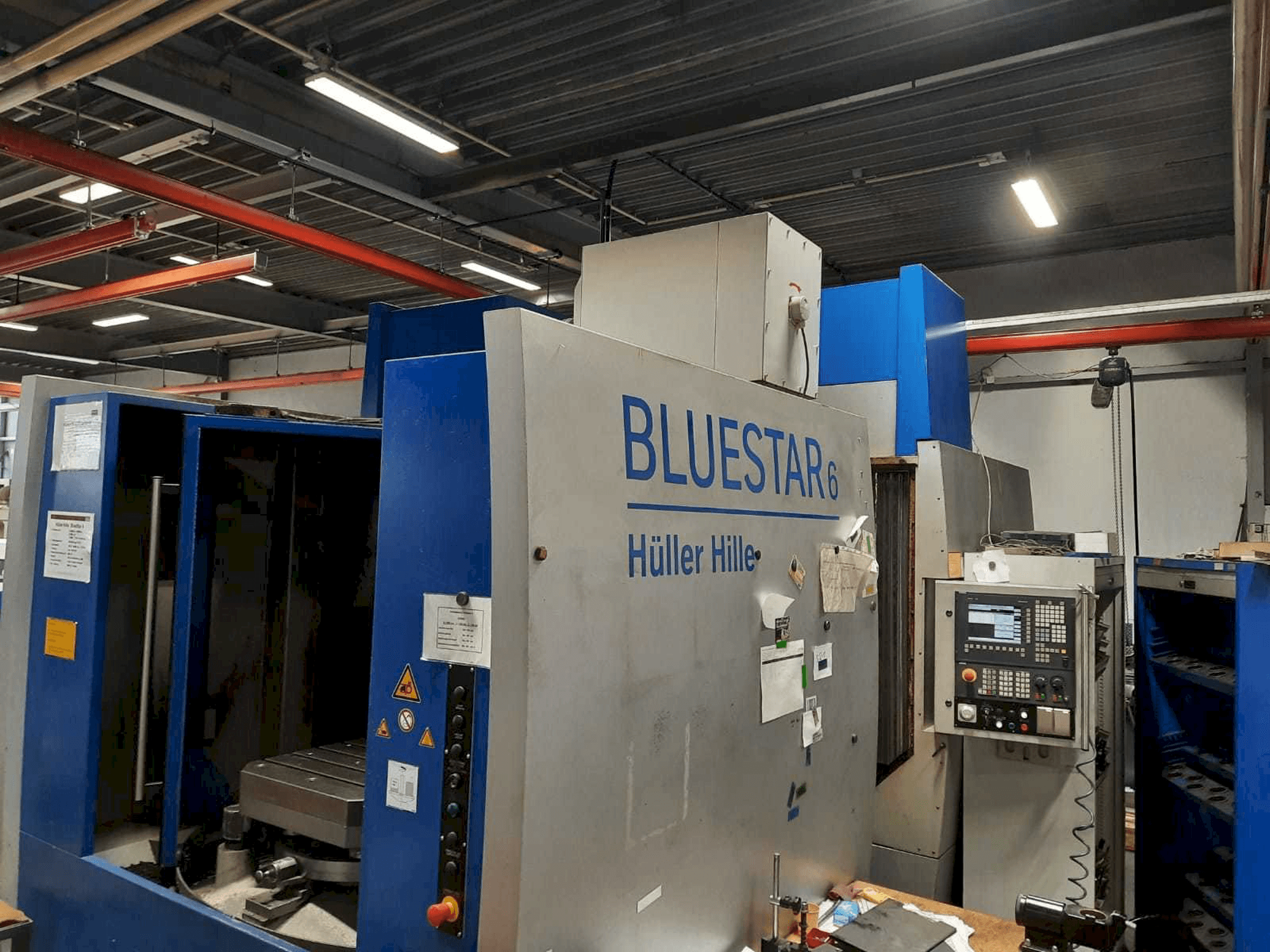 Koneen Hueller Hille Bluestar 6 etunäkymä
