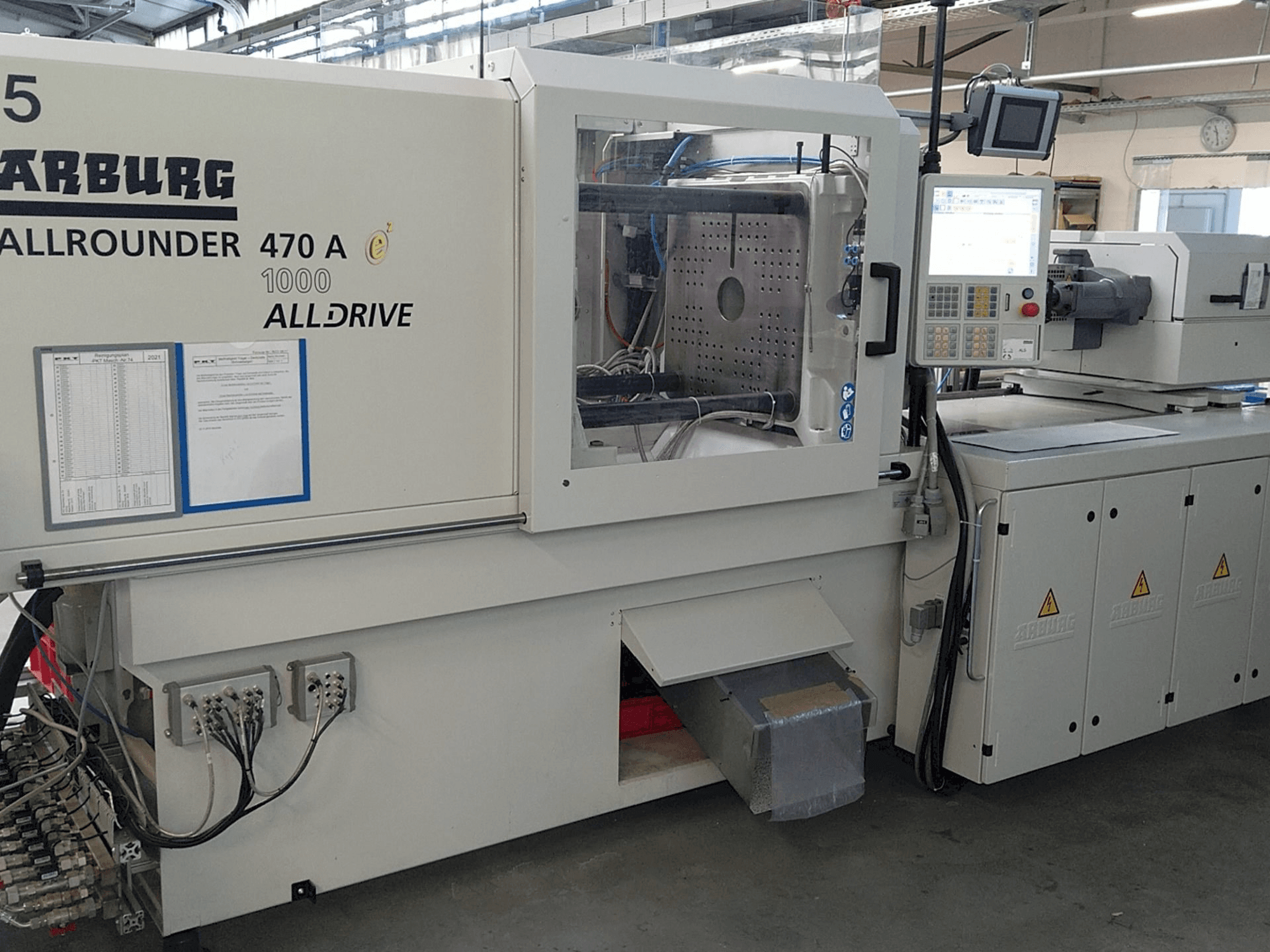 Koneen Arburg Allrounder 470 A 1000-400 etunäkymä