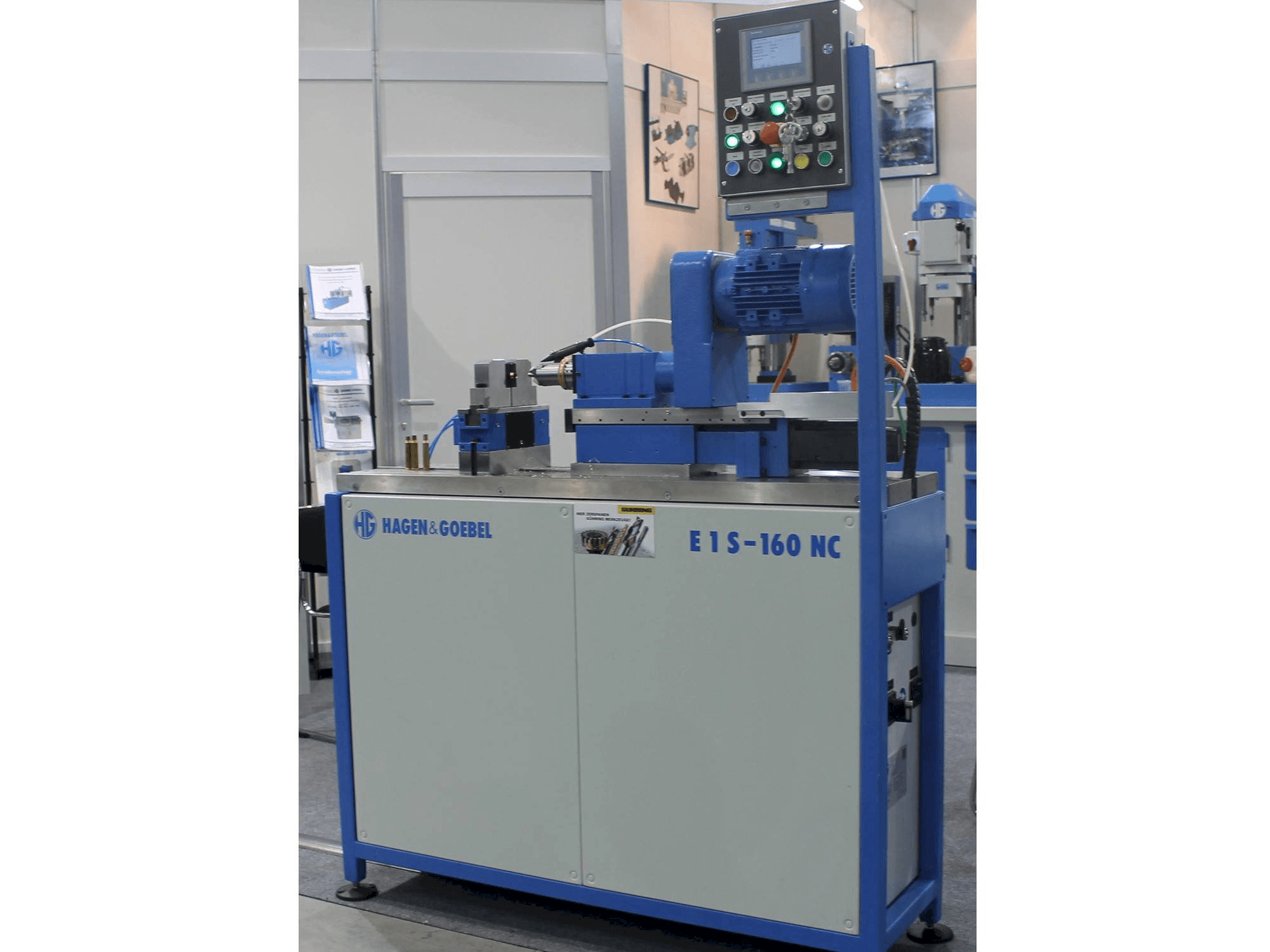 Koneen HAGEN&GOEBEL E 1 S – 160 NC etunäkymä