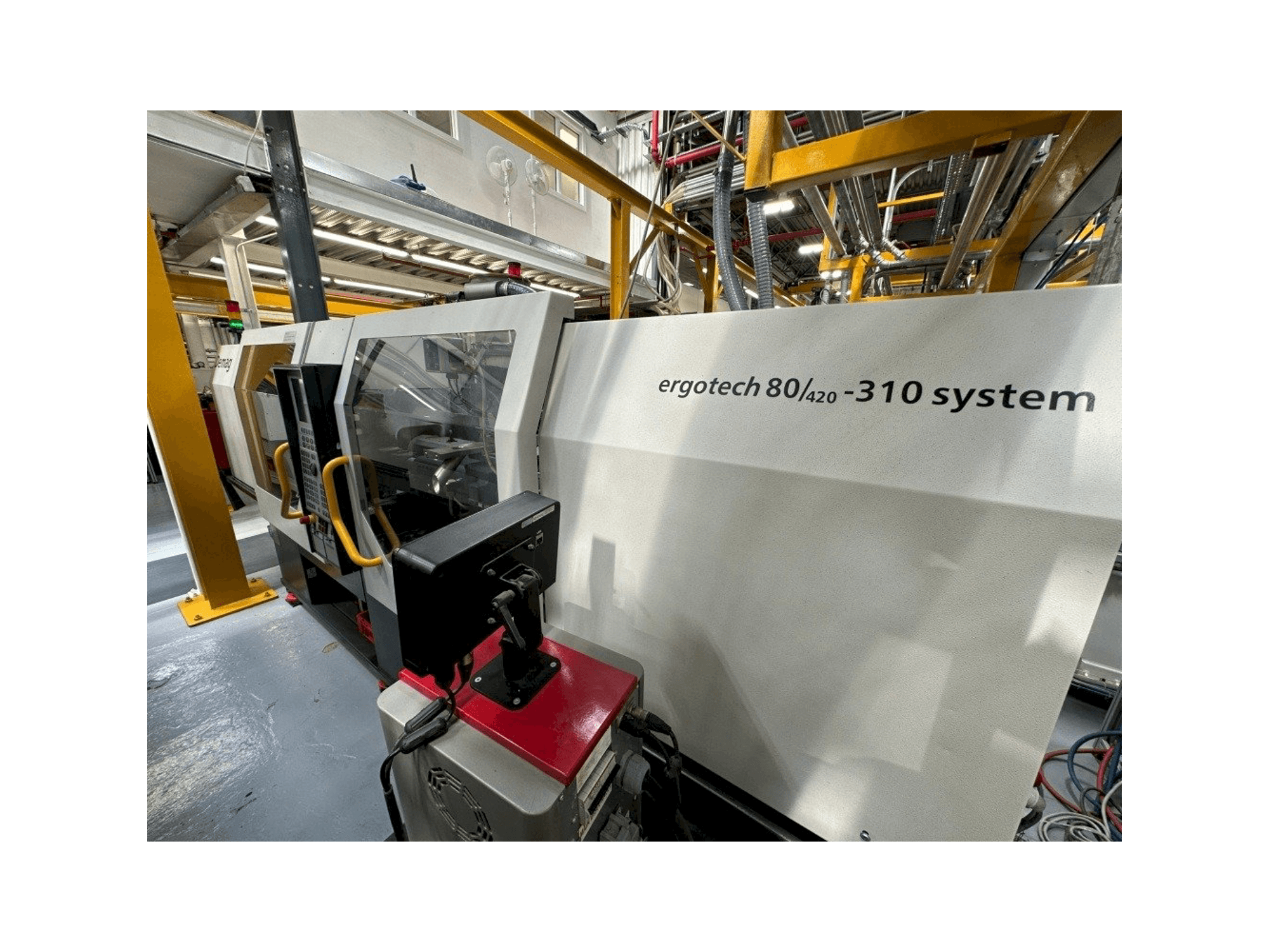 Koneen DEMAG Ergotech 80/420-310 System etunäkymä