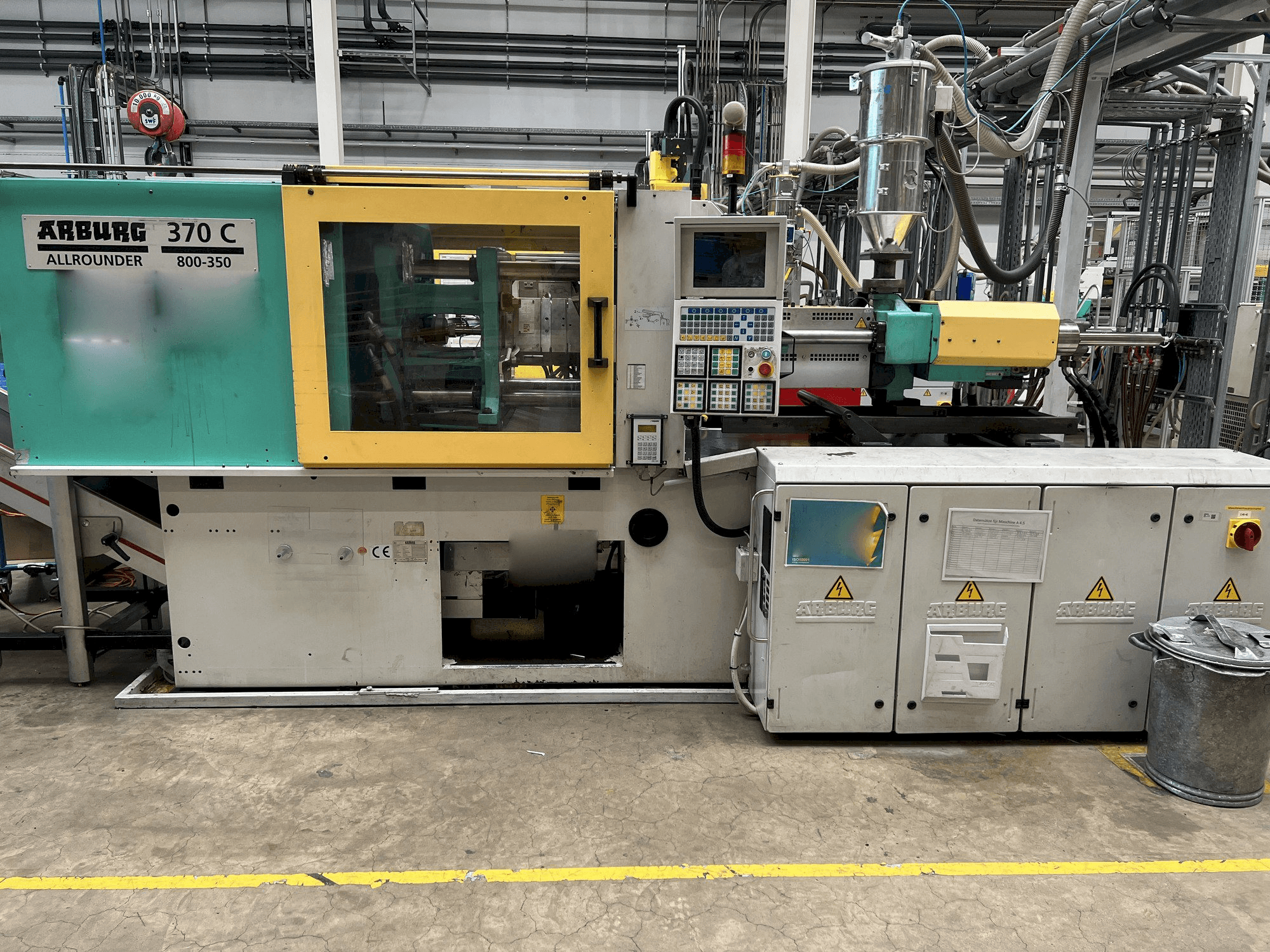 Koneen Arburg 370C-800-350 etunäkymä