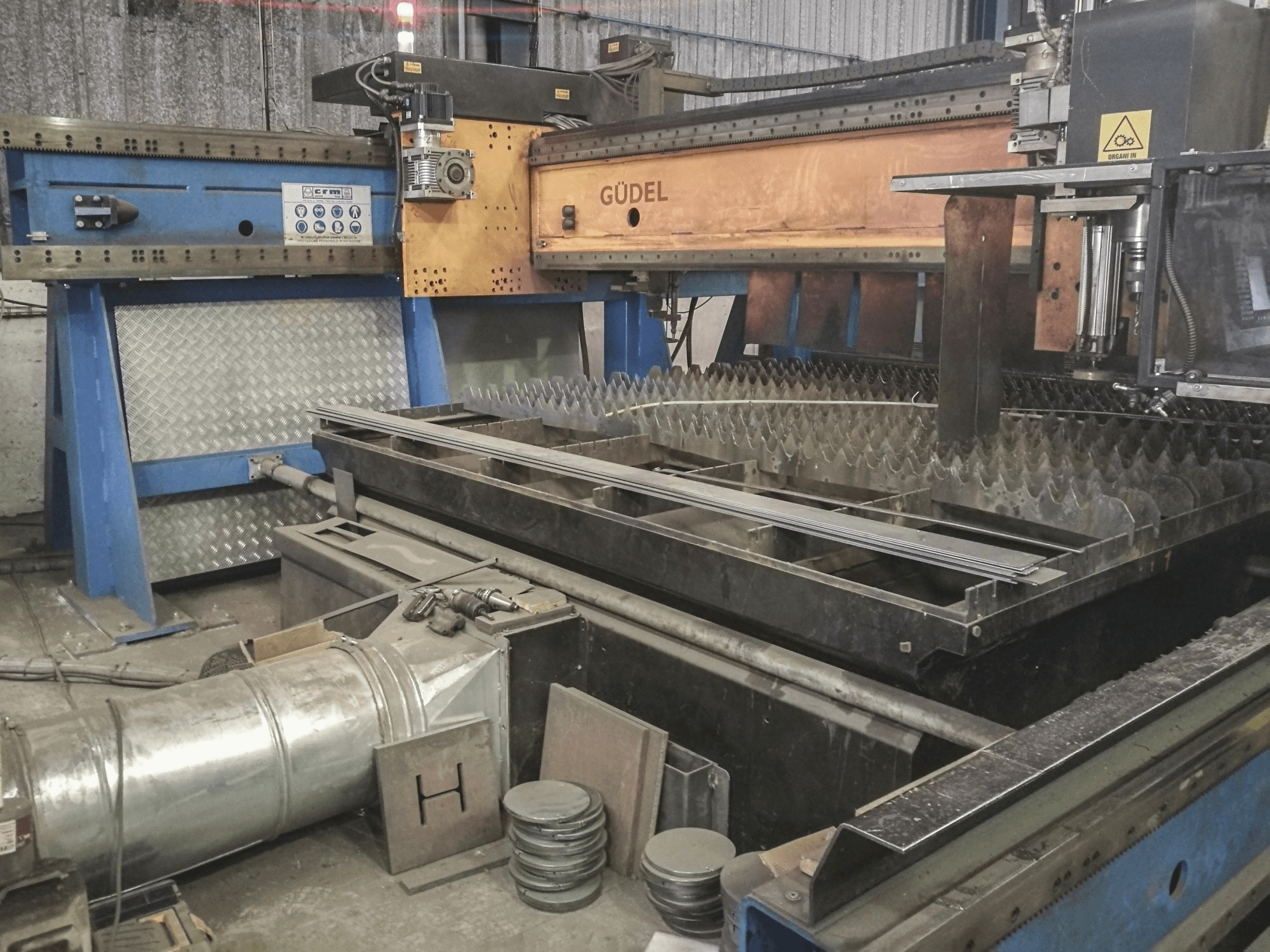 Koneen CRM etunäkymäCT16025ISO40HPR