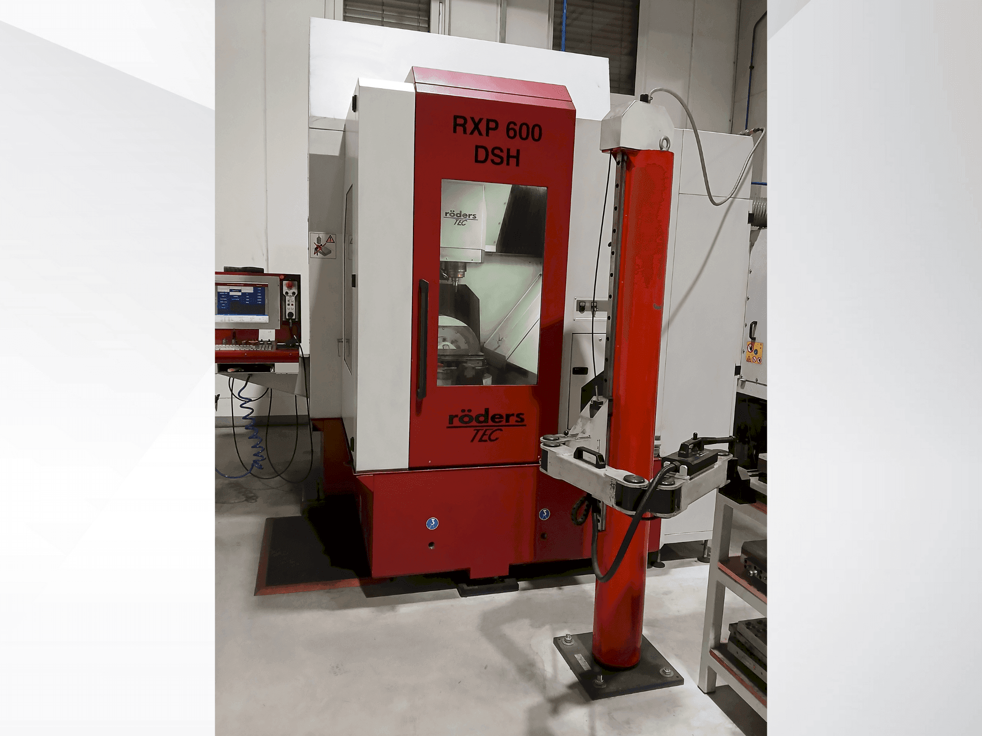 Koneen Röders TEC RXP 600 DSH etunäkymä