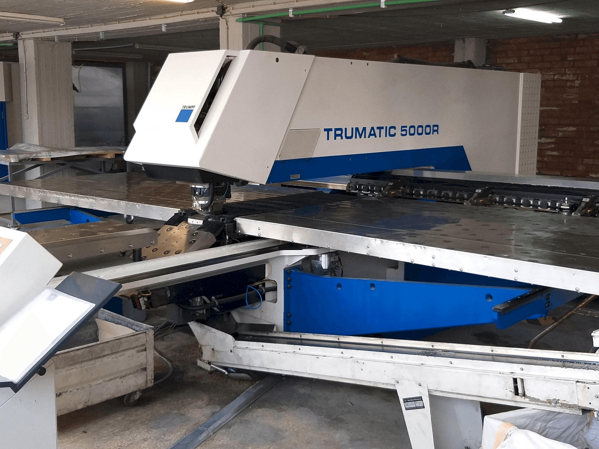 Koneen Trumpf Trumatic 5000 R etunäkymä