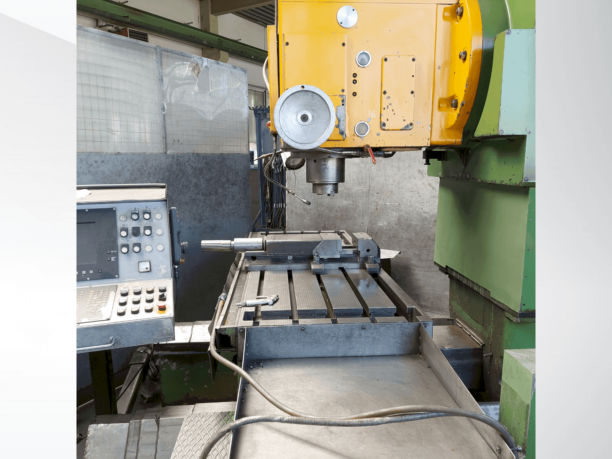 Koneen Droop & Rein FS 110 työskentelytila