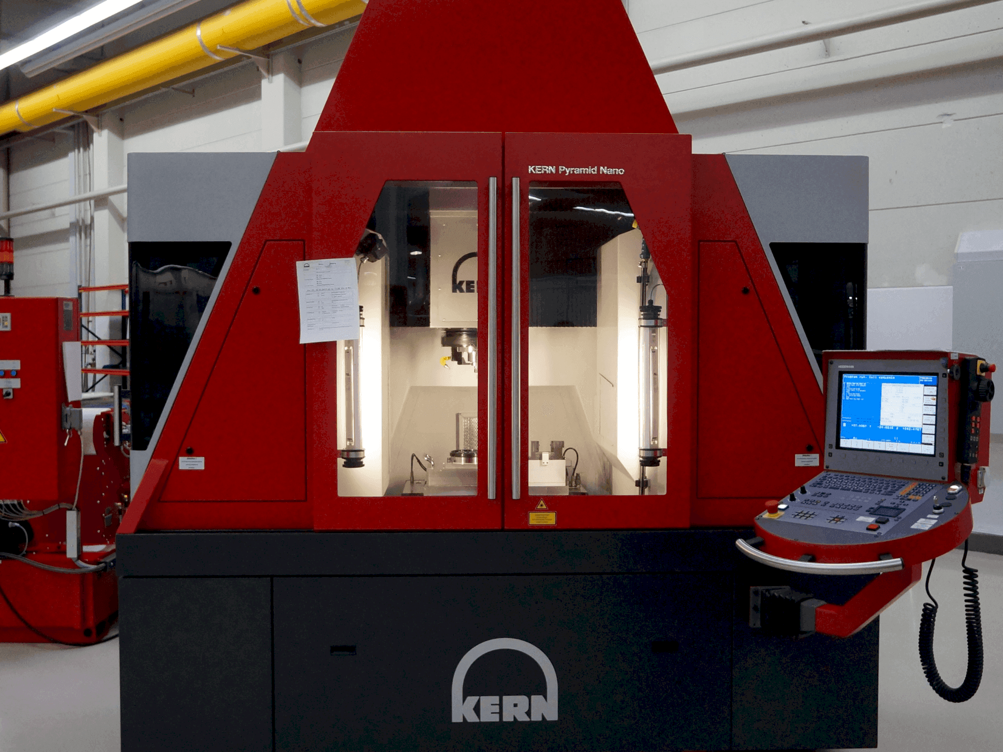 Koneen KERN Pyramid Nano (2013) etunäkymä