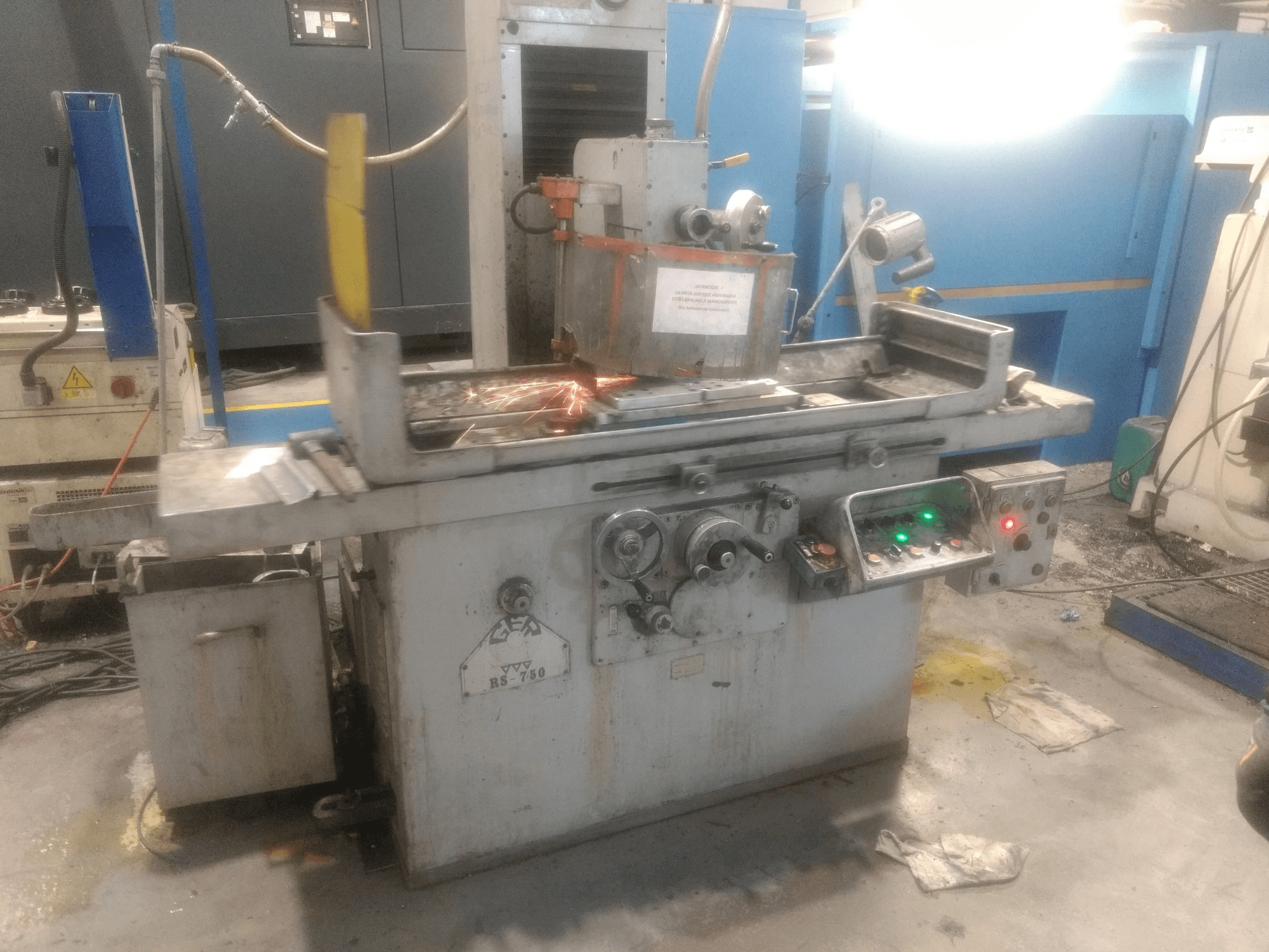 Koneen GER etunäkymä R.S. 750