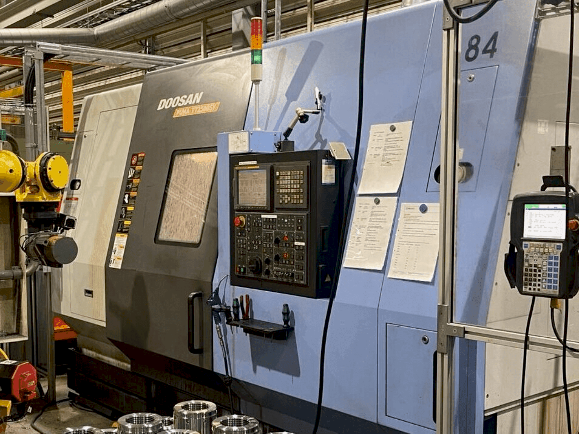 Koneen DOOSAN PUMA TT 2500 SY etunäkymä