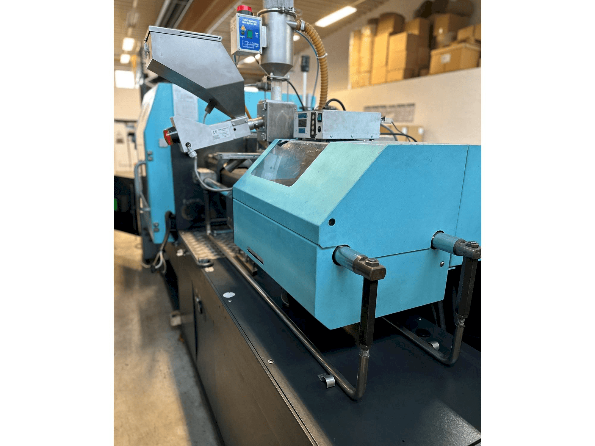 Koneen DEMAG Concept 80/370-120 etunäkymä