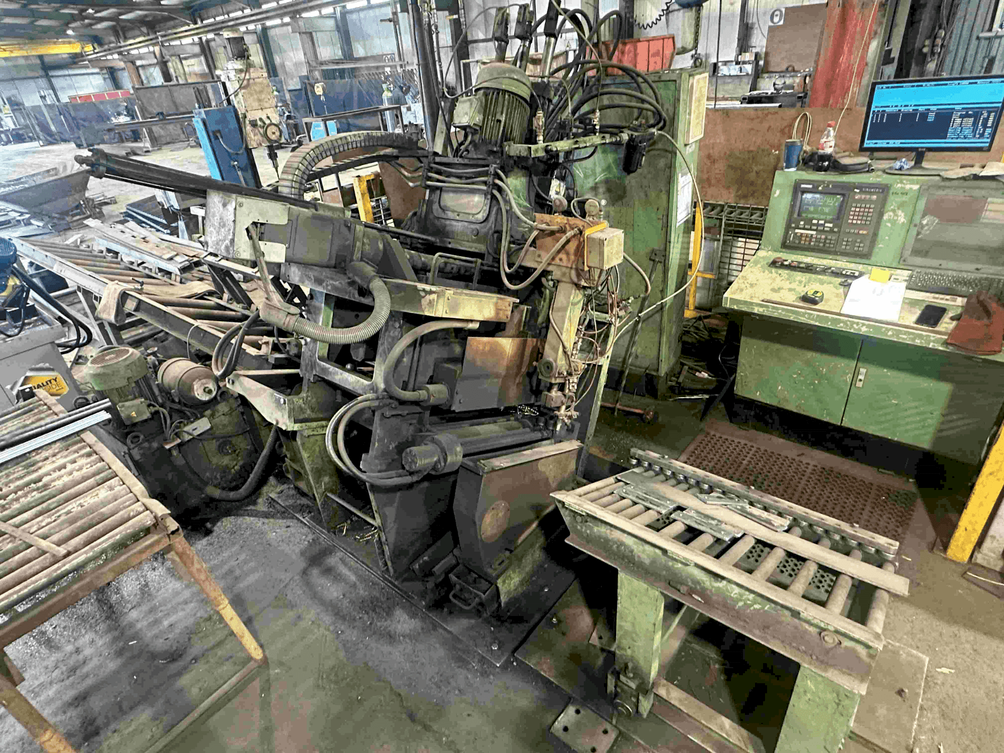 Koneen Peddinghaus FDB 600 etunäkymä