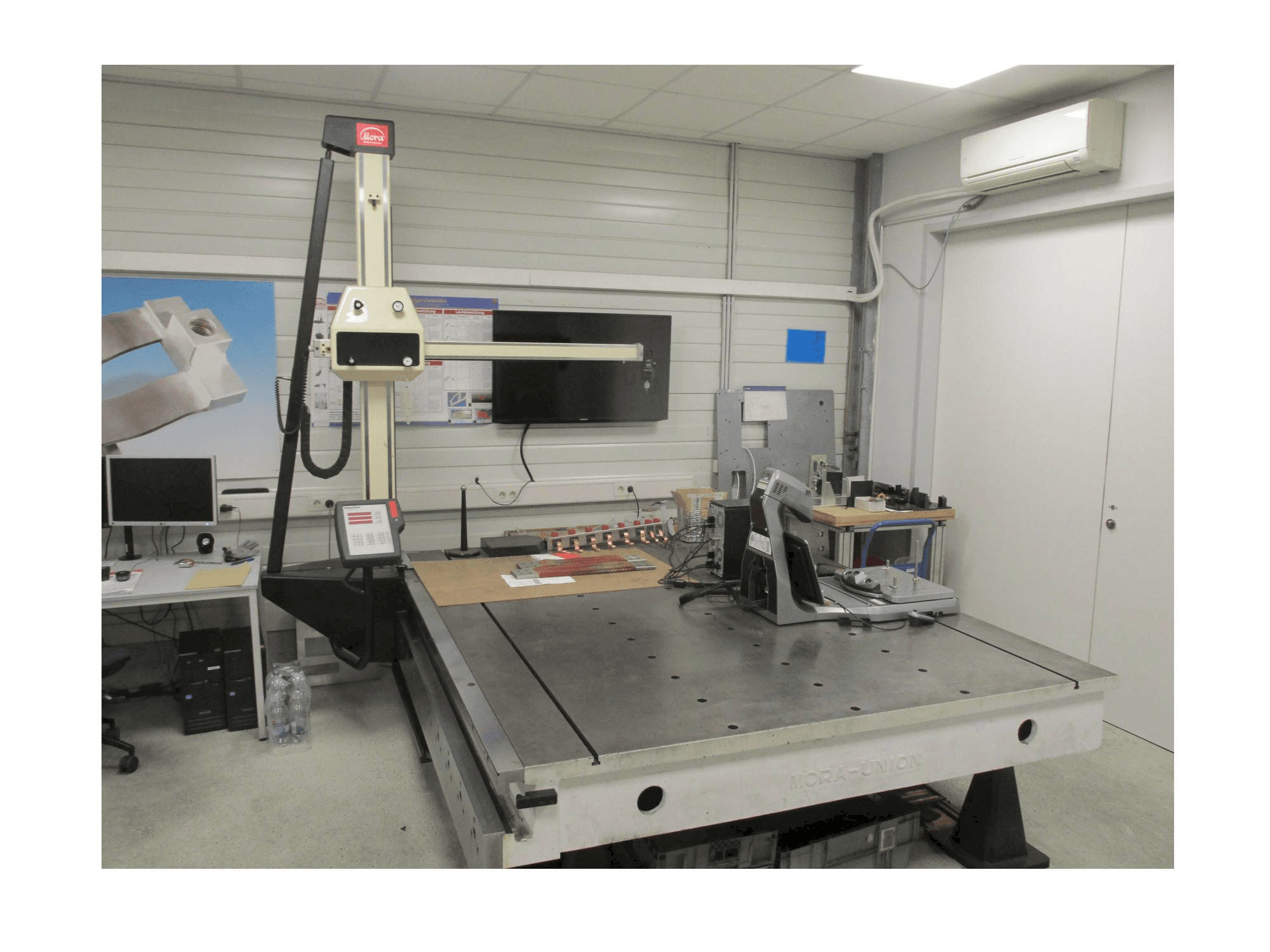 Koneen Mora Console Version Assistant etunäkymä