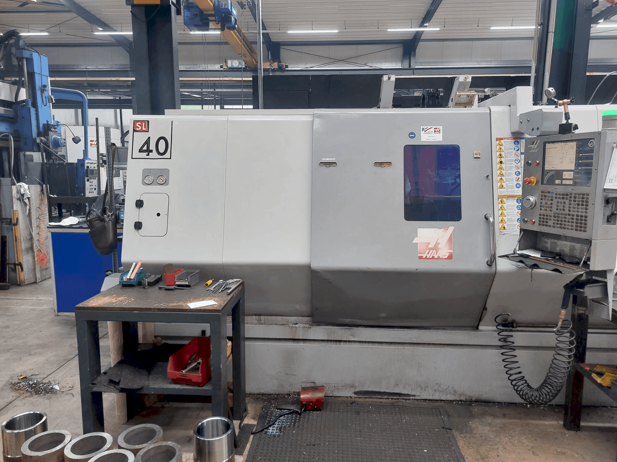 Koneen HAAS SL-40 etunäkymä