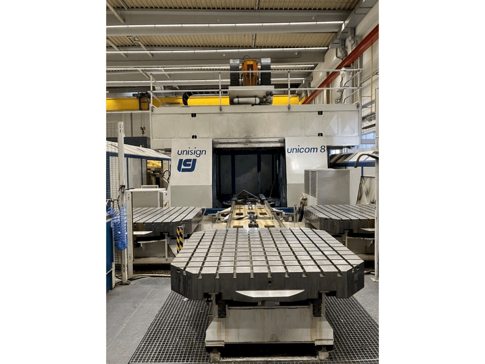 Koneen Unisign Unicom 8 etunäkymä