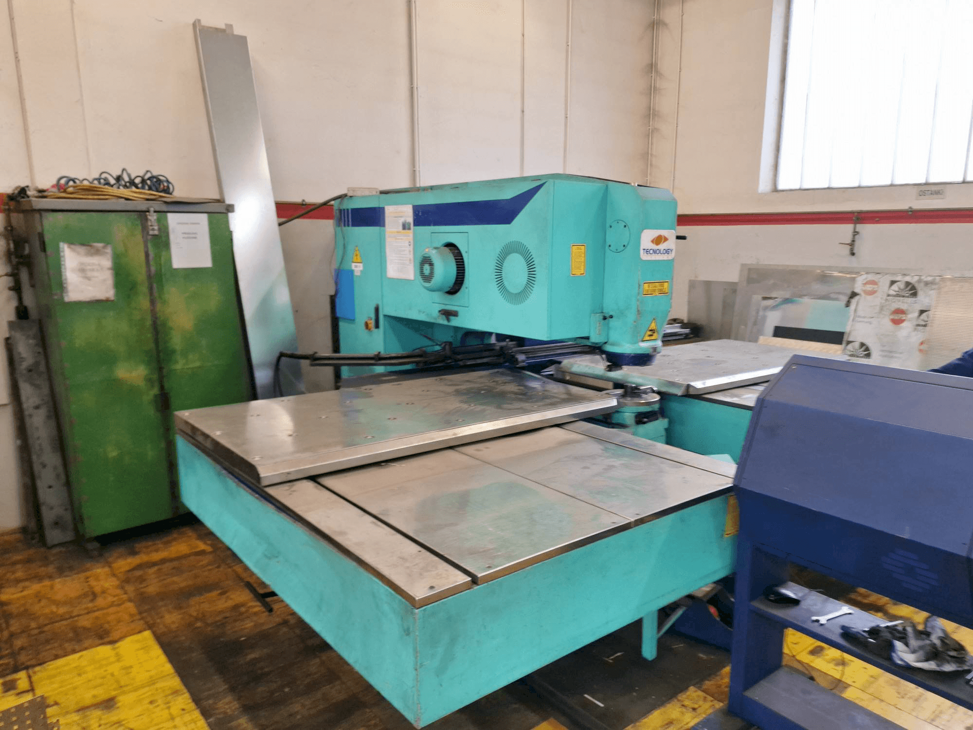 Koneen ITALIAN TECNOLOGY 30 C.S.M. 1000 etunäkymä