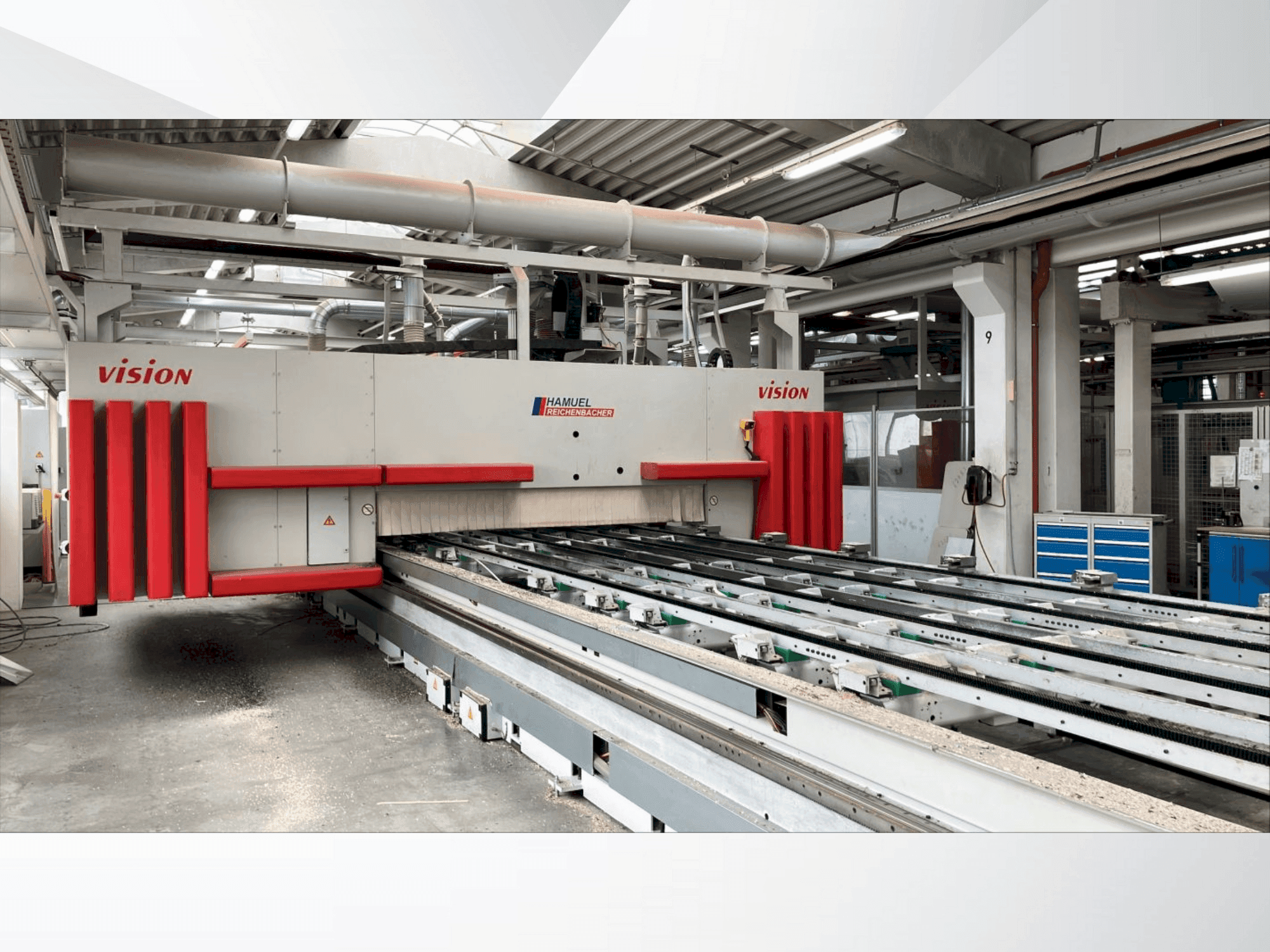 Koneen Hamuel Reichenbacher VISION III-TT-L etunäkymä