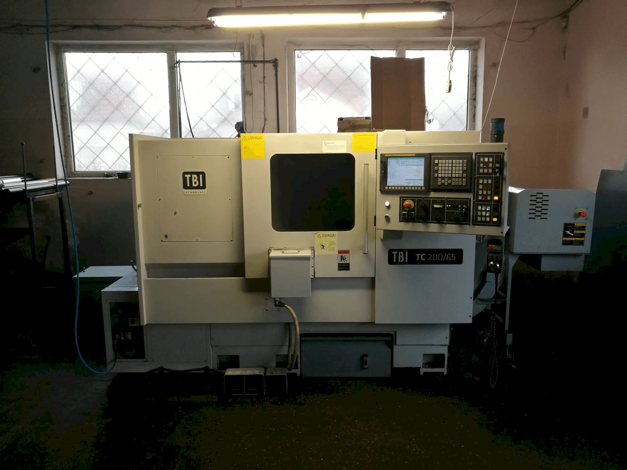 Koneen TBI TC 200-65MC etunäkymä