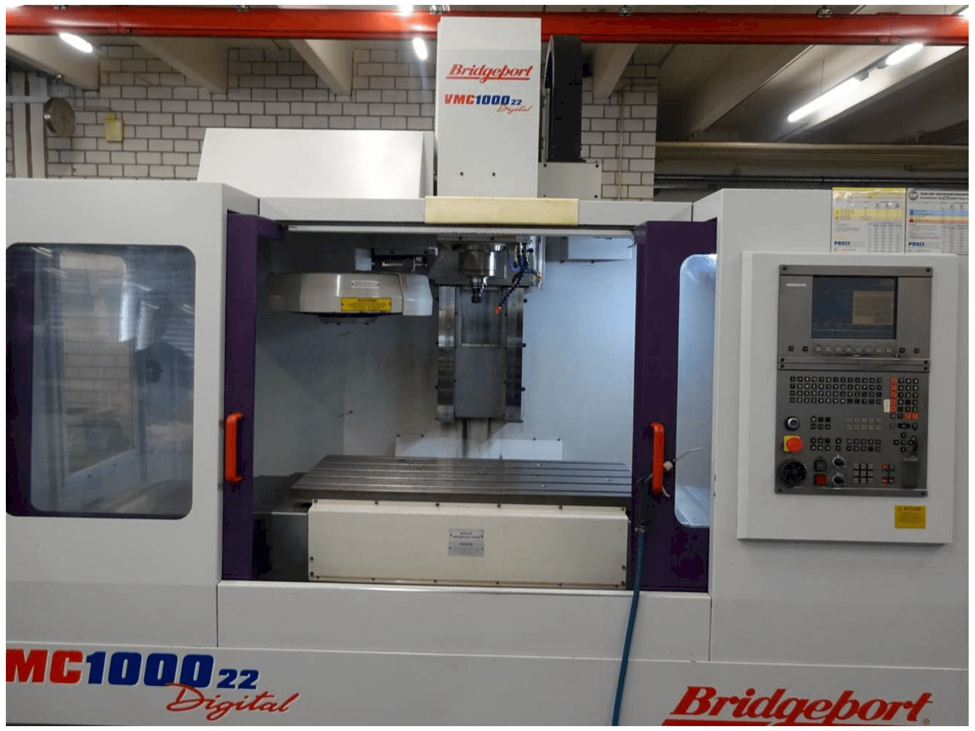 Koneen Bridgeport VMC1000-22 etunäkymä