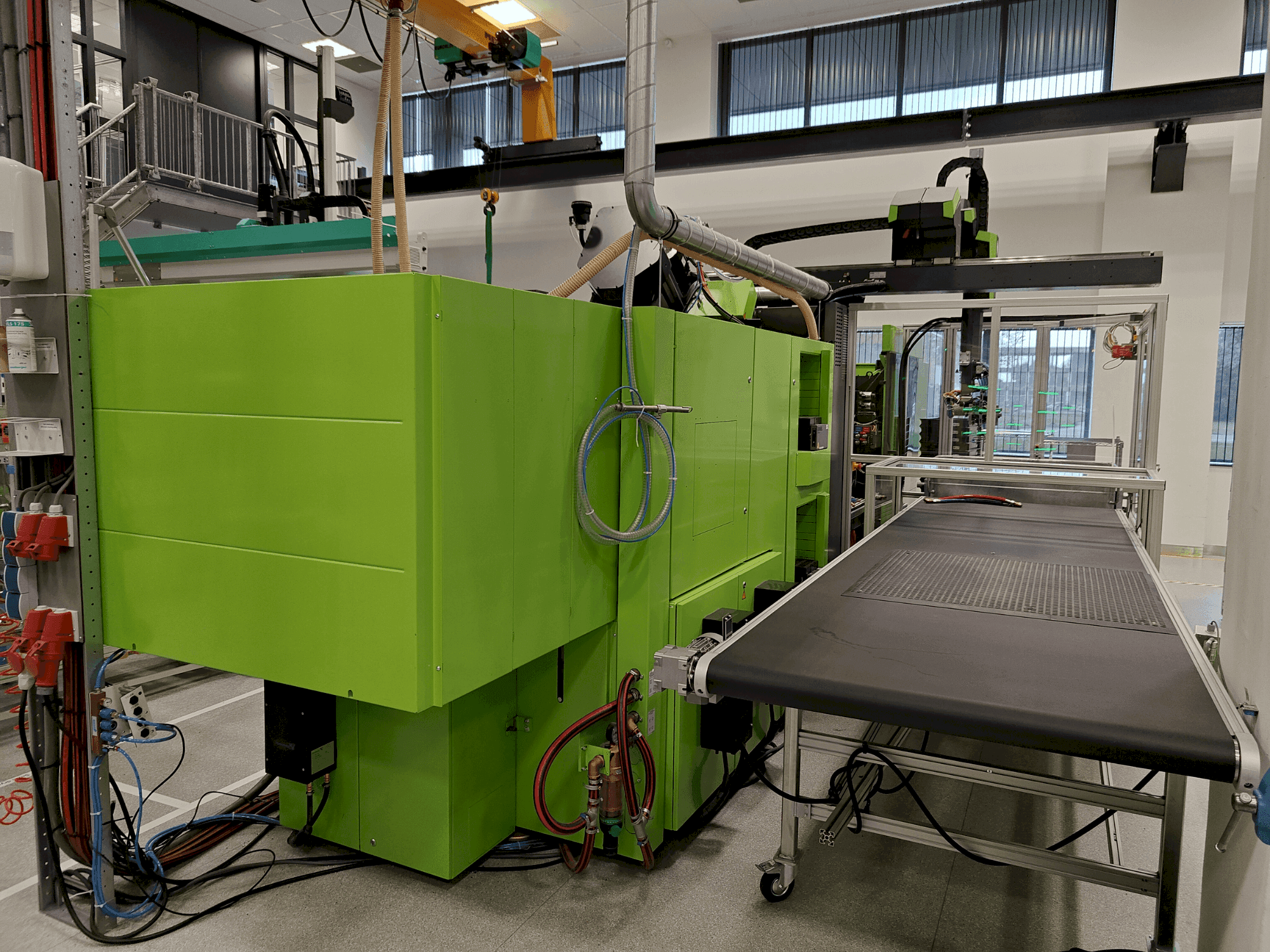 Koneen Engel e-victory 740H/50W/220 combi + Viper 20 etunäkymä