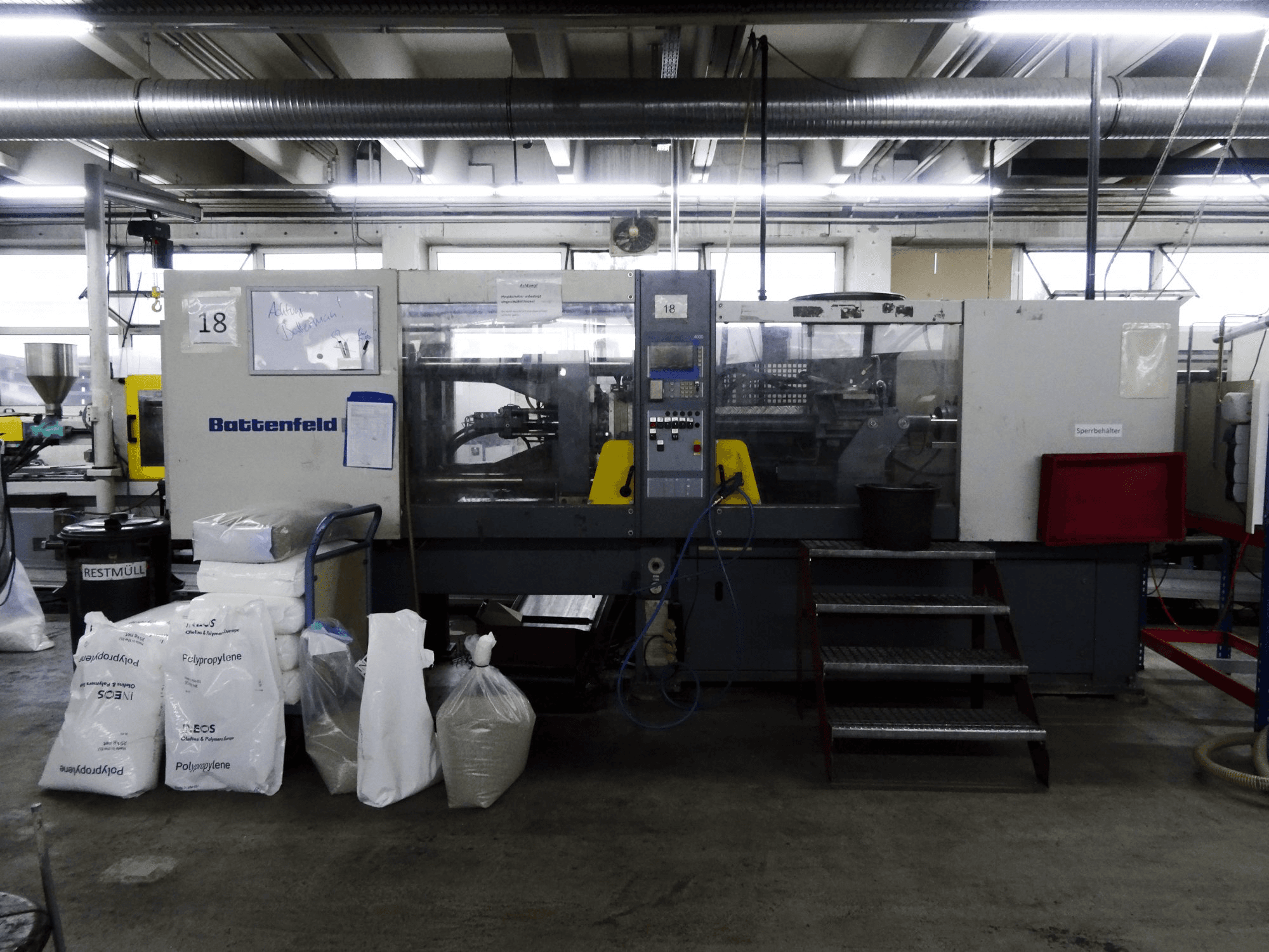 Koneen Battenfeld etunäkymäBA 1500/630 BK