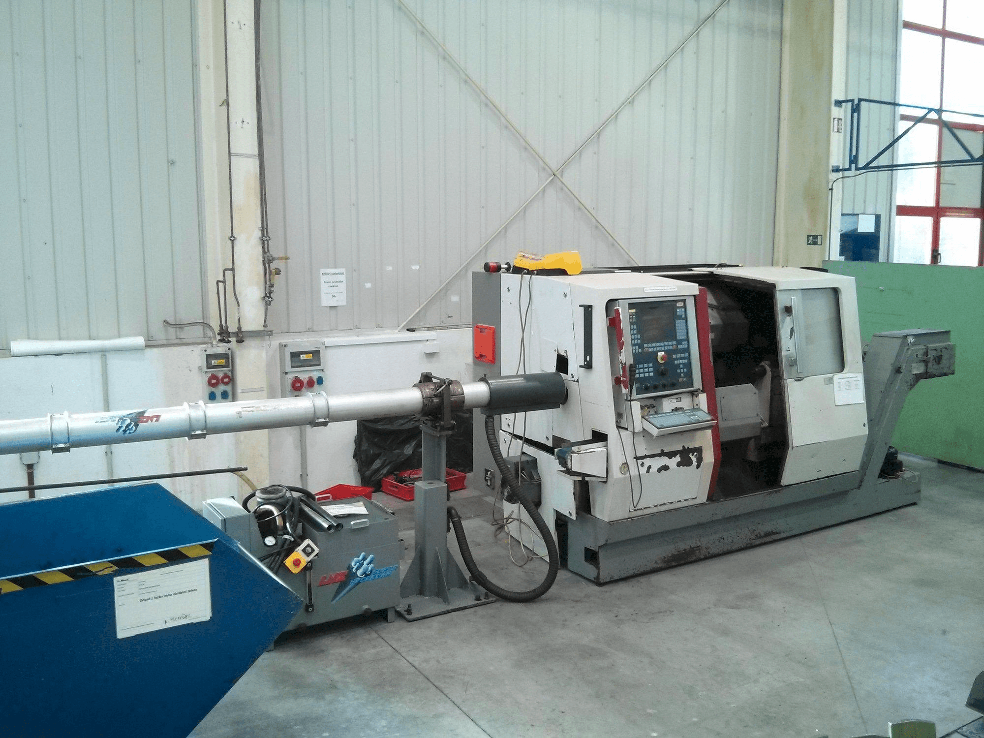 Koneen TRAUB TNA 300 etunäkymä